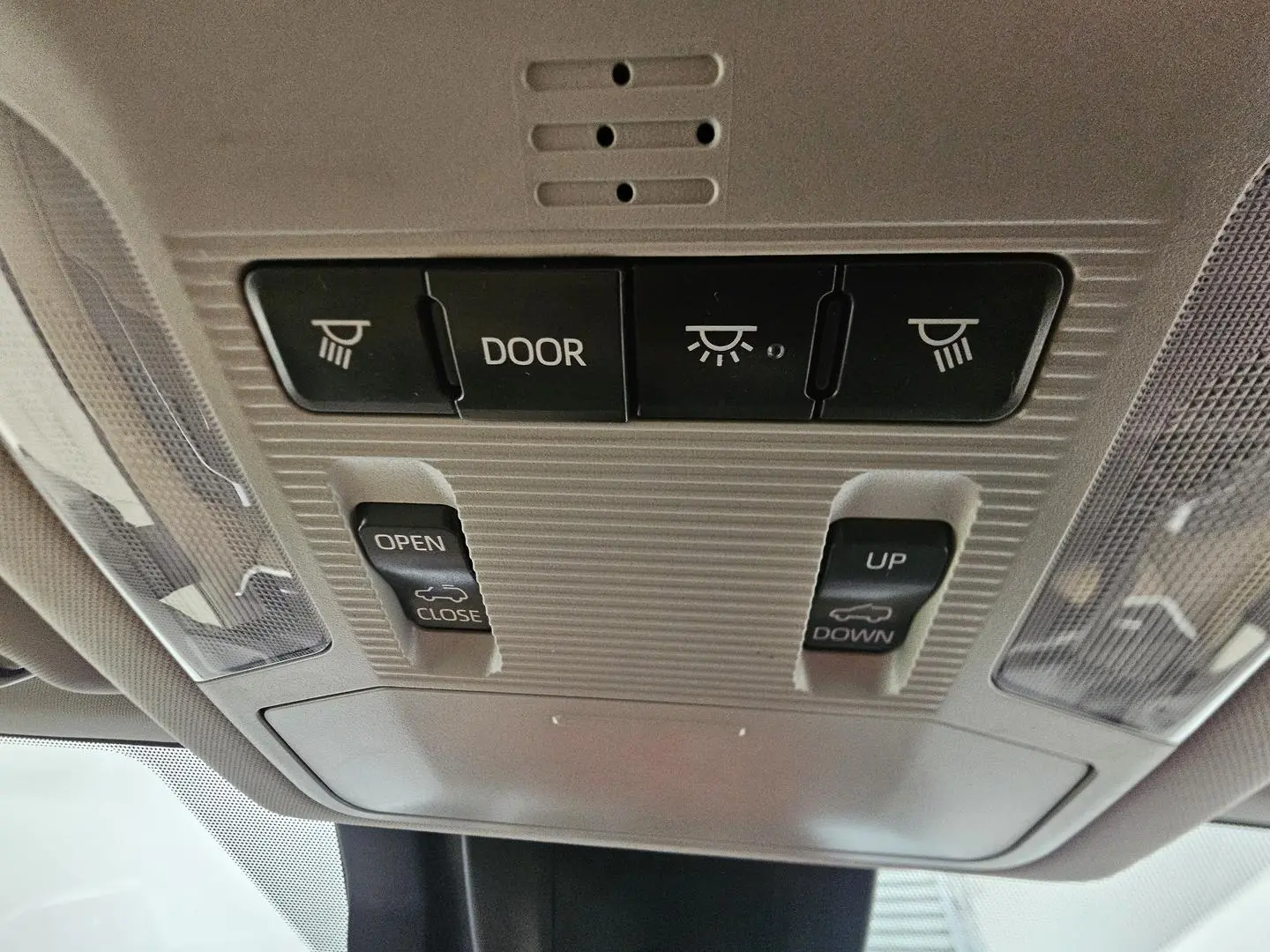 2021 Toyota RAV4 Gallery Image 37