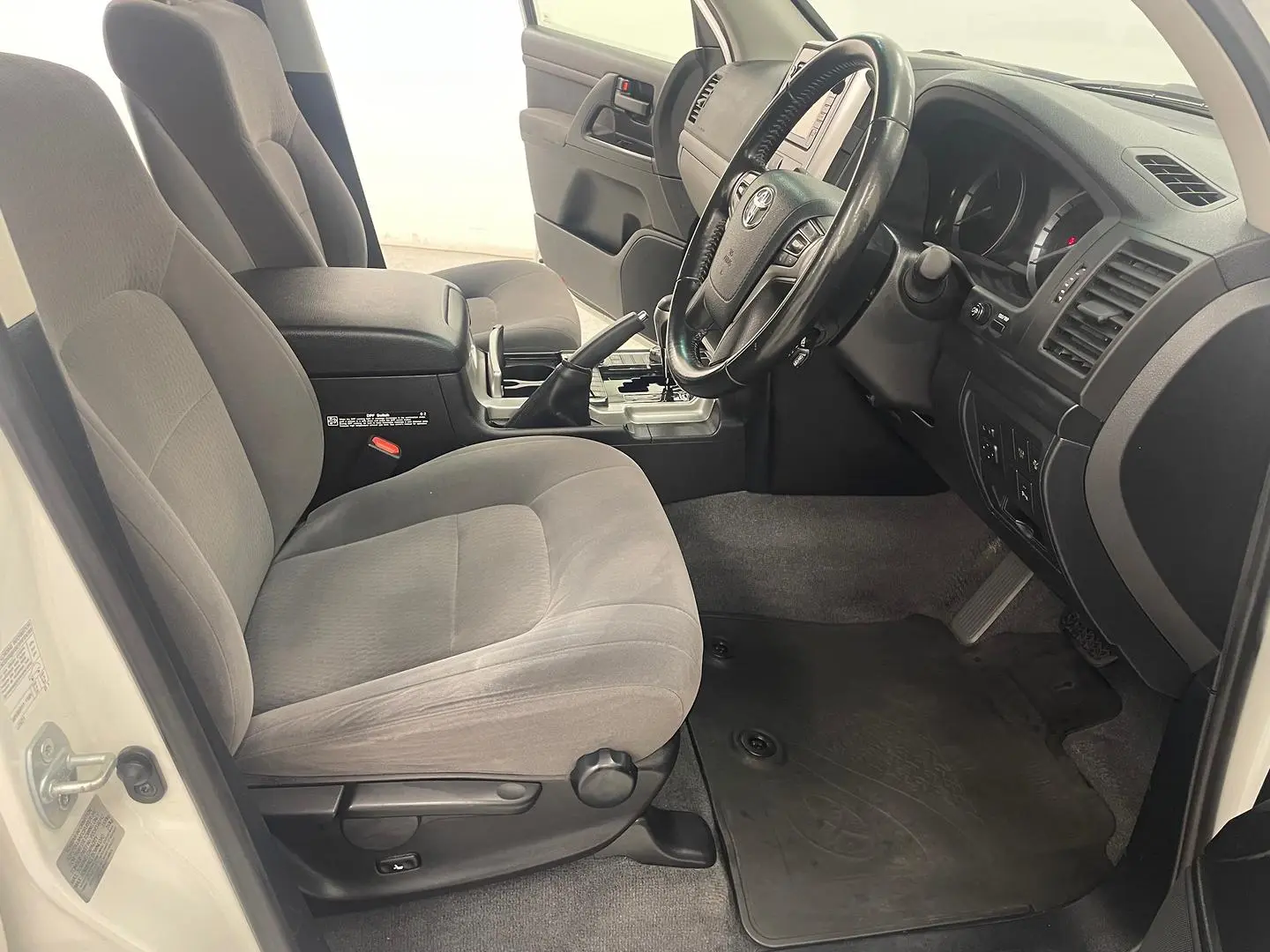 2020 Toyota Landcruiser Gallery Image 22