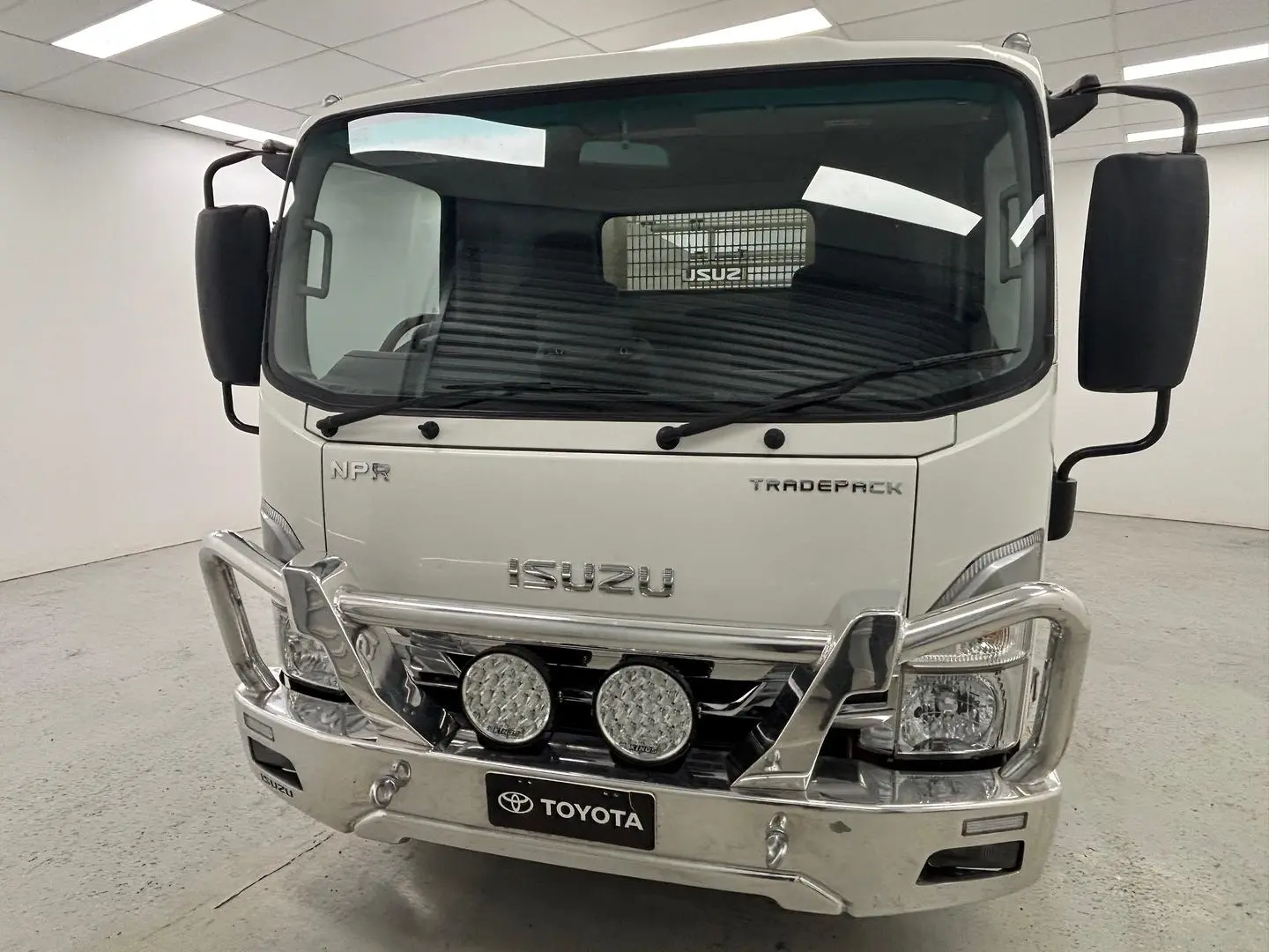 2023 Isuzu N Series Gallery Image 39