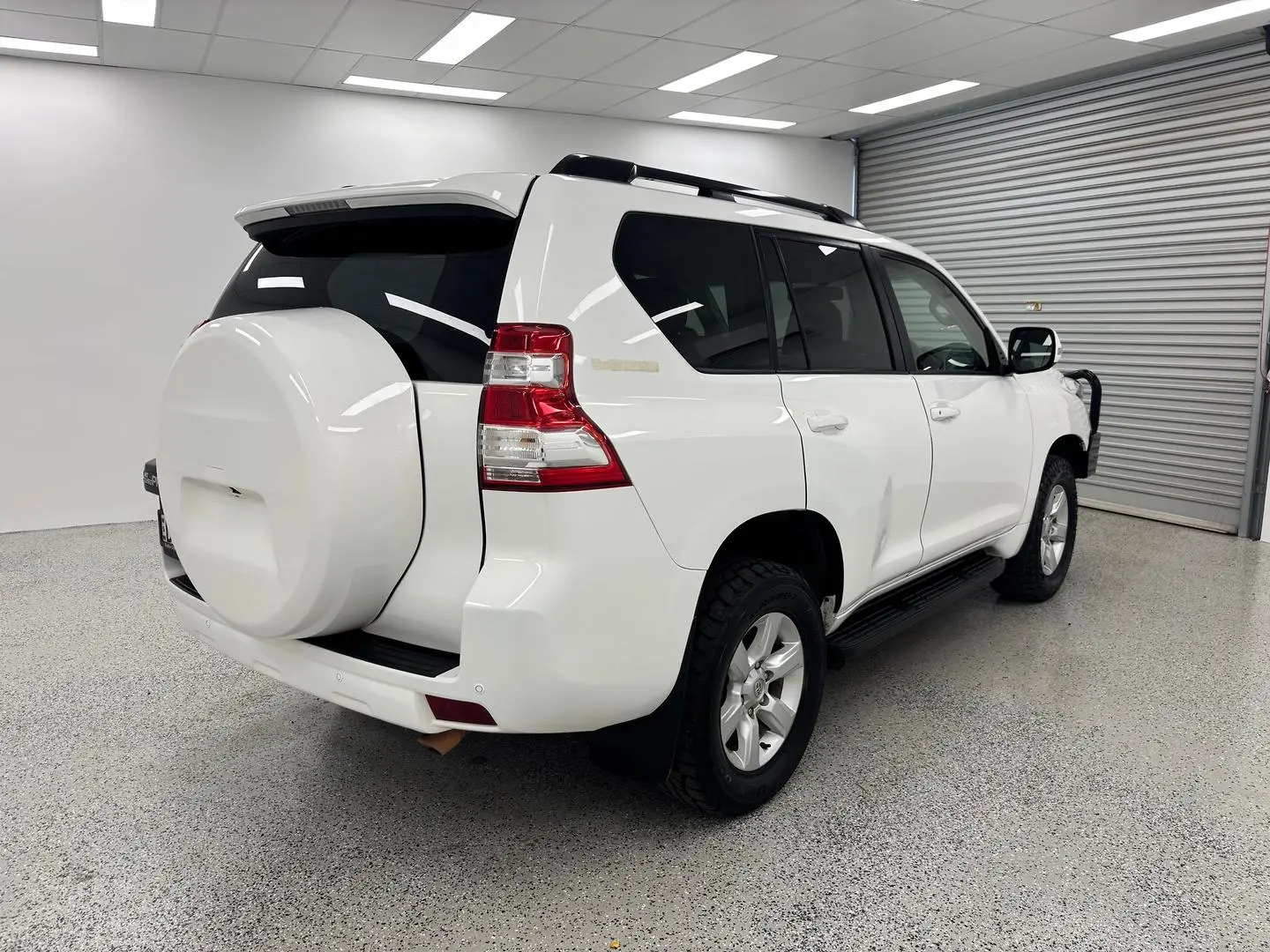 2016 Toyota Landcruiser Prado Gallery Image 3