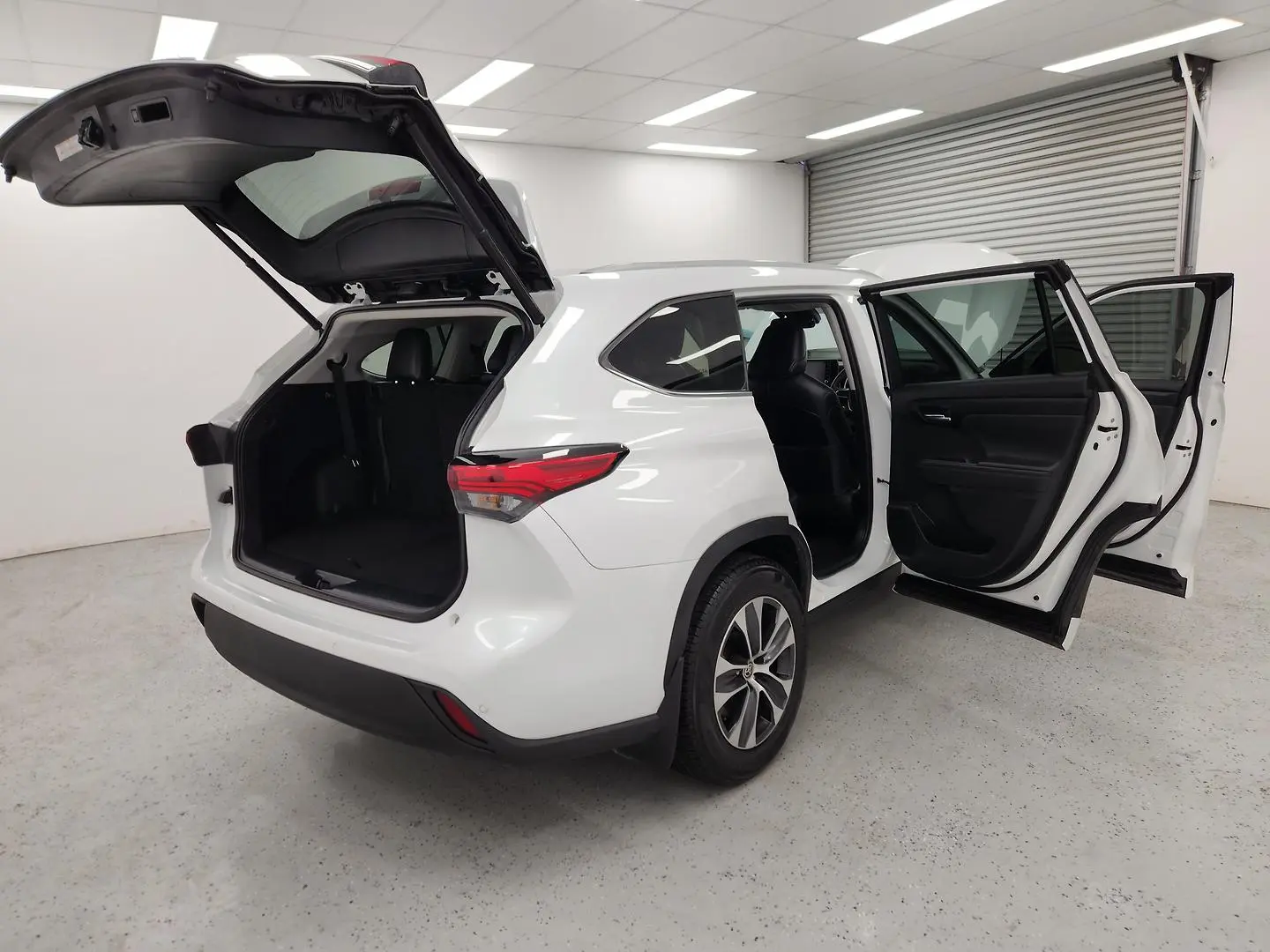2022 Toyota Kluger Gallery Image 10