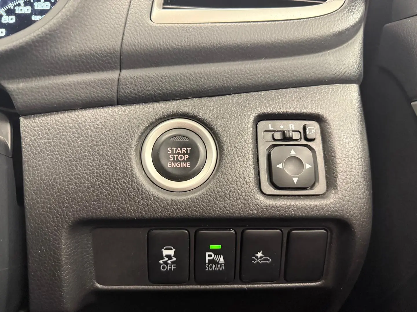 2023 Mitsubishi Pajero Sport Gallery Image 30