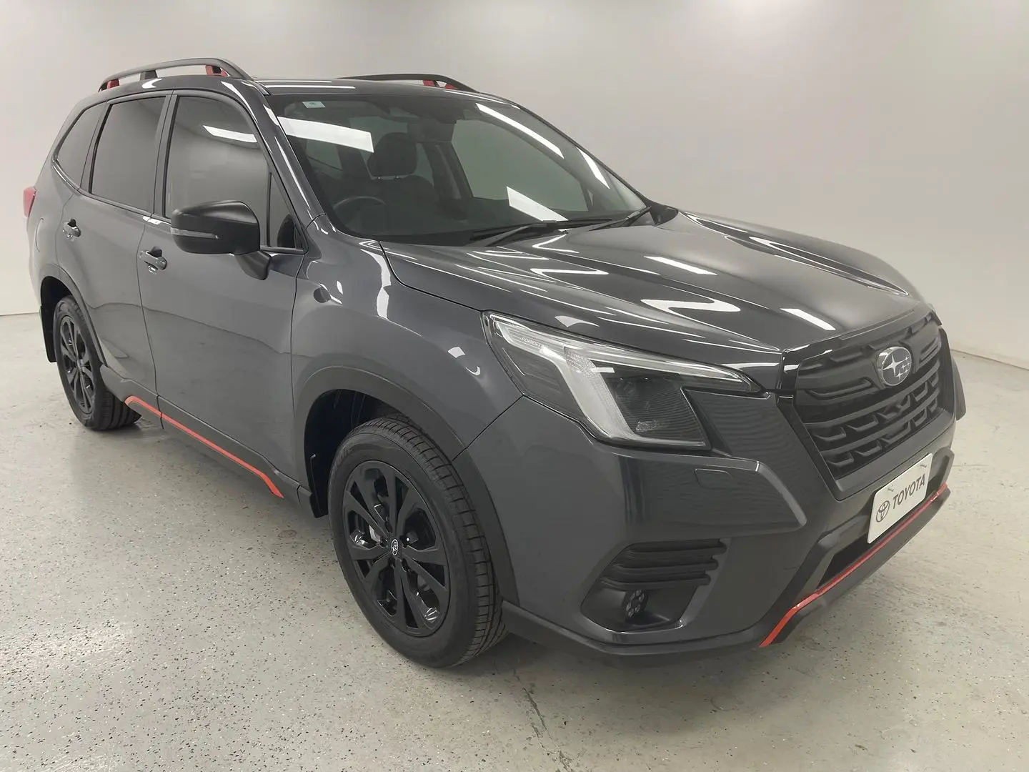 2023 Subaru Forester Gallery Image 1