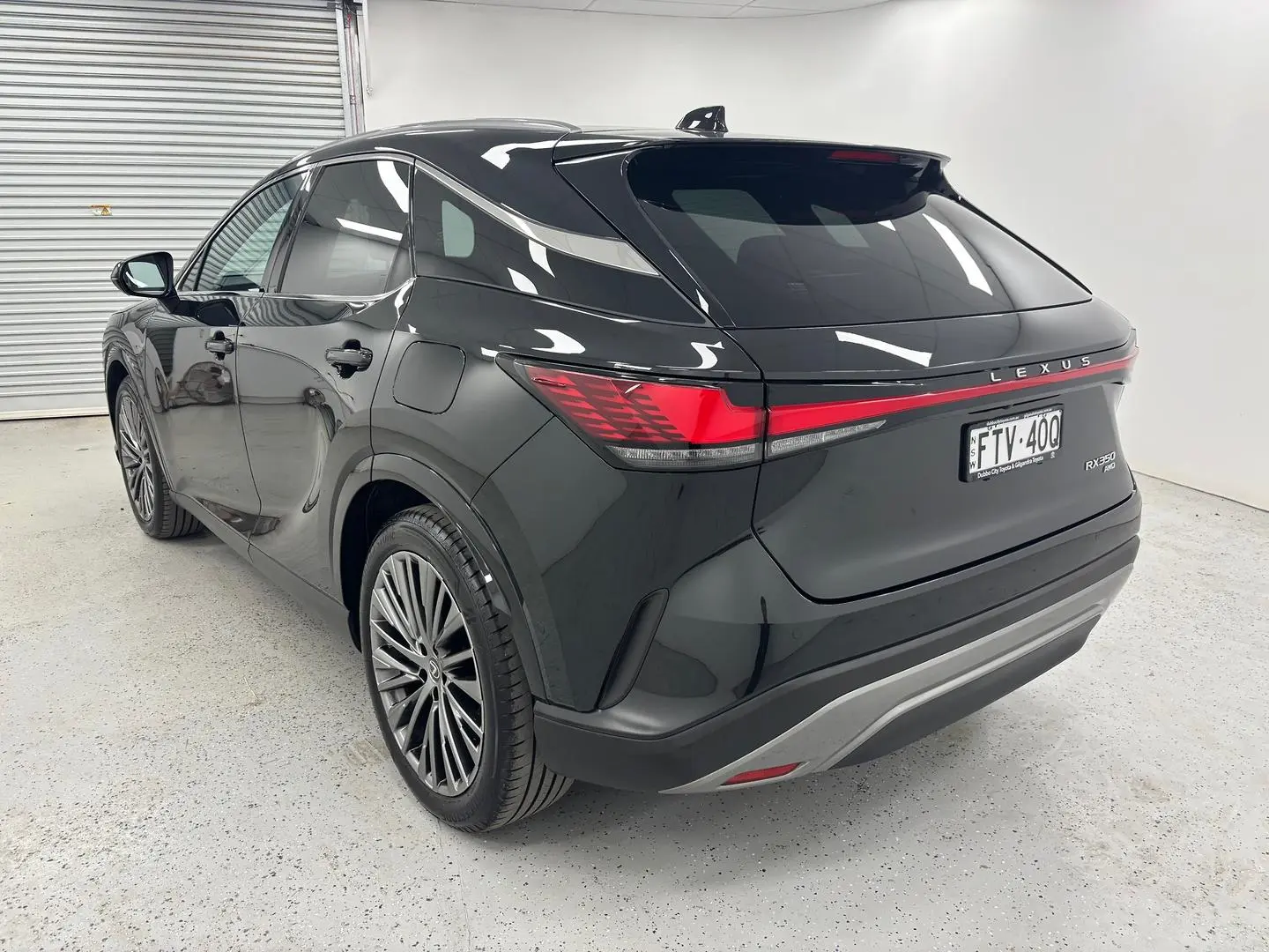 2024 Lexus RX Gallery Image 5
