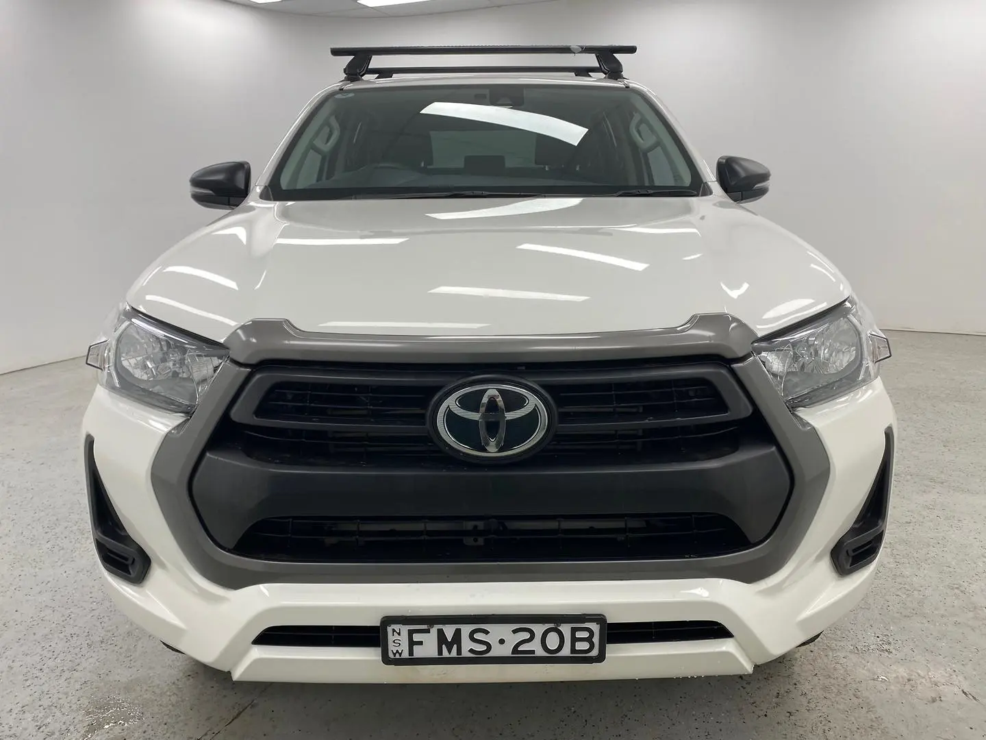 2021 Toyota Hilux Gallery Image 34