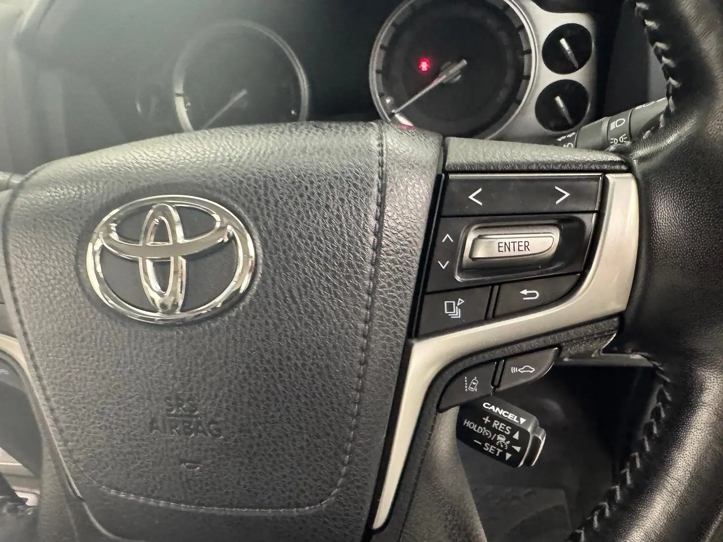 2021 Toyota Landcruiser Gallery Image 17