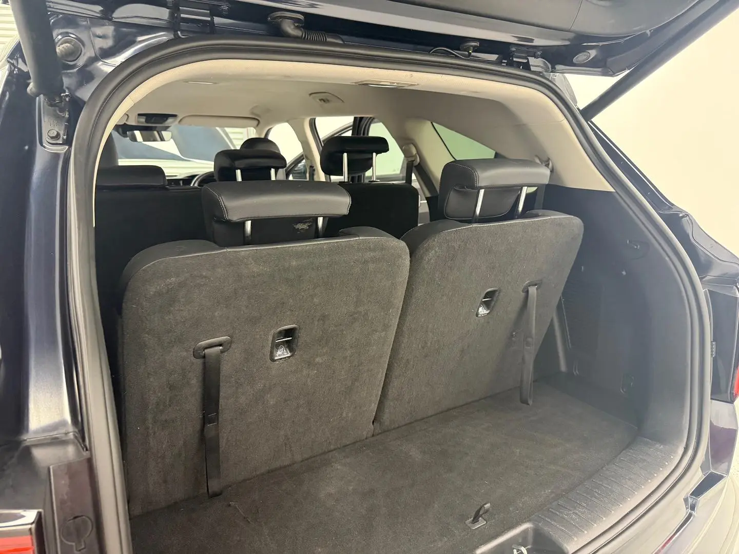 2023 Kia Sorento Gallery Image 16