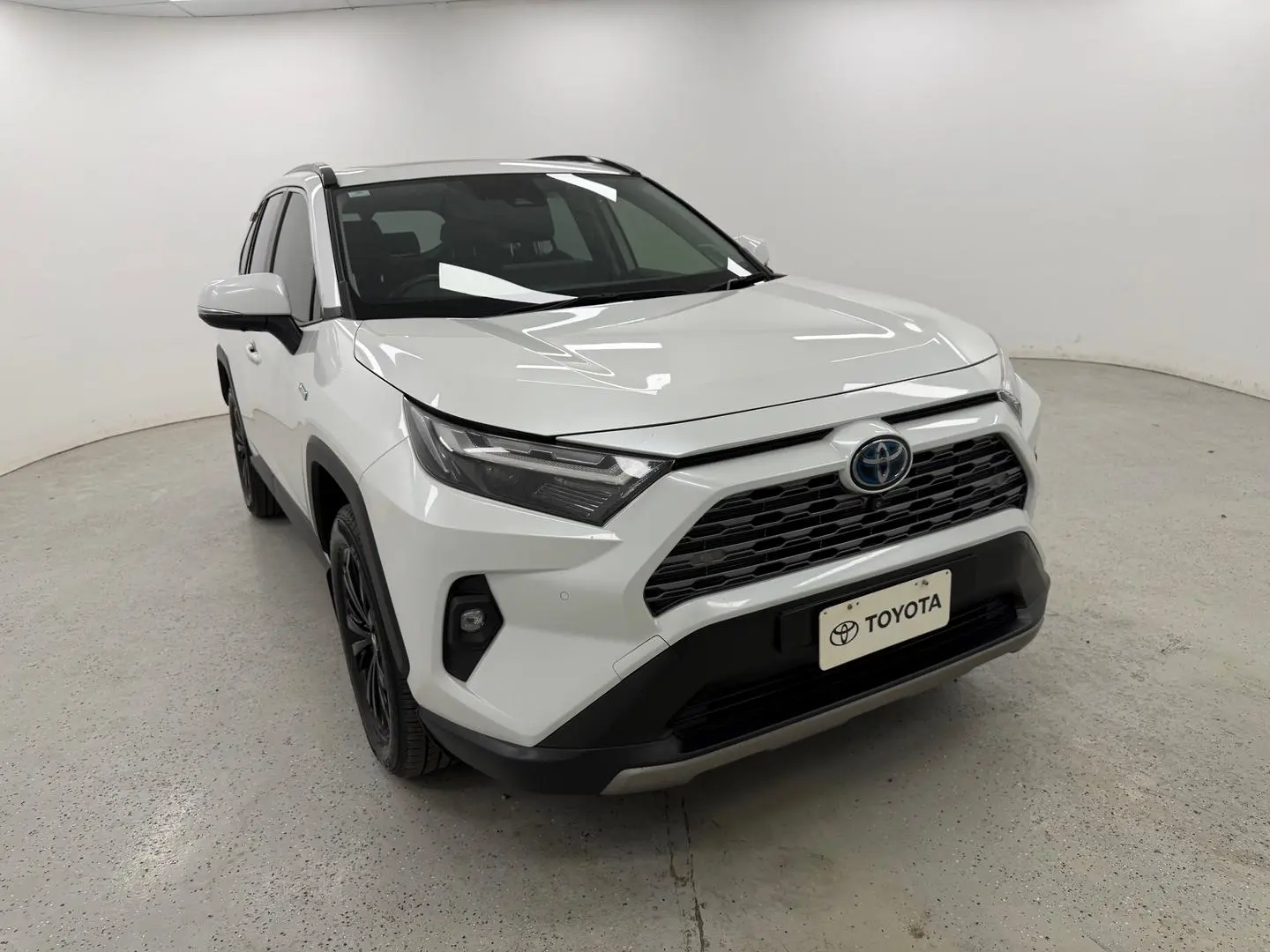 2023 Toyota RAV4 Gallery Image 1
