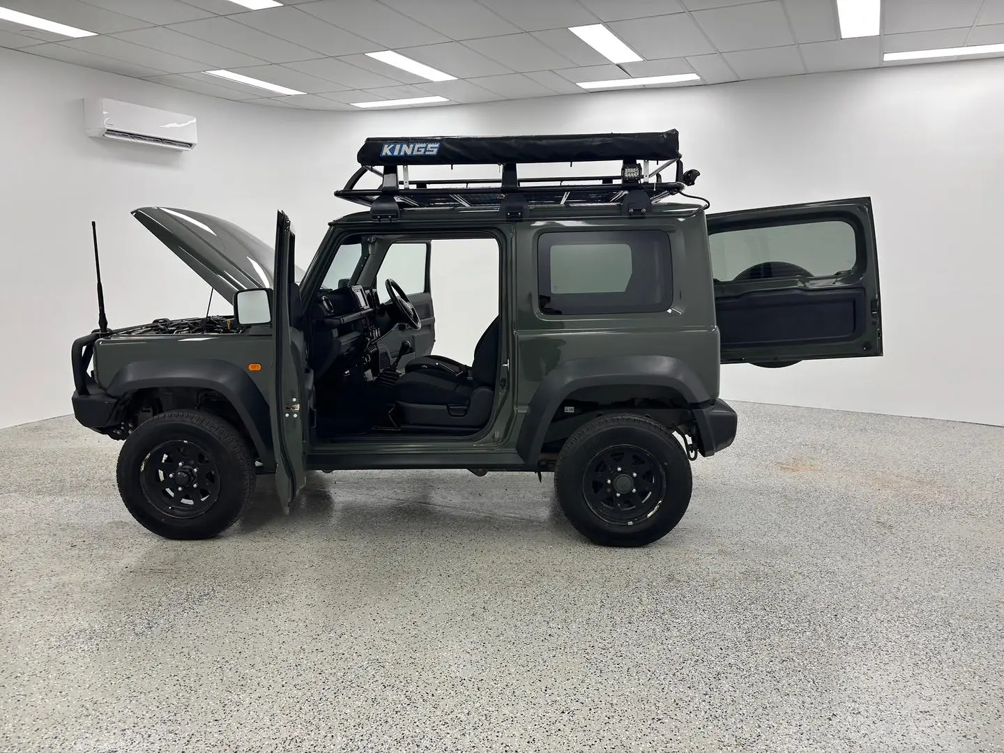 2019 Suzuki Jimny Gallery Image 13