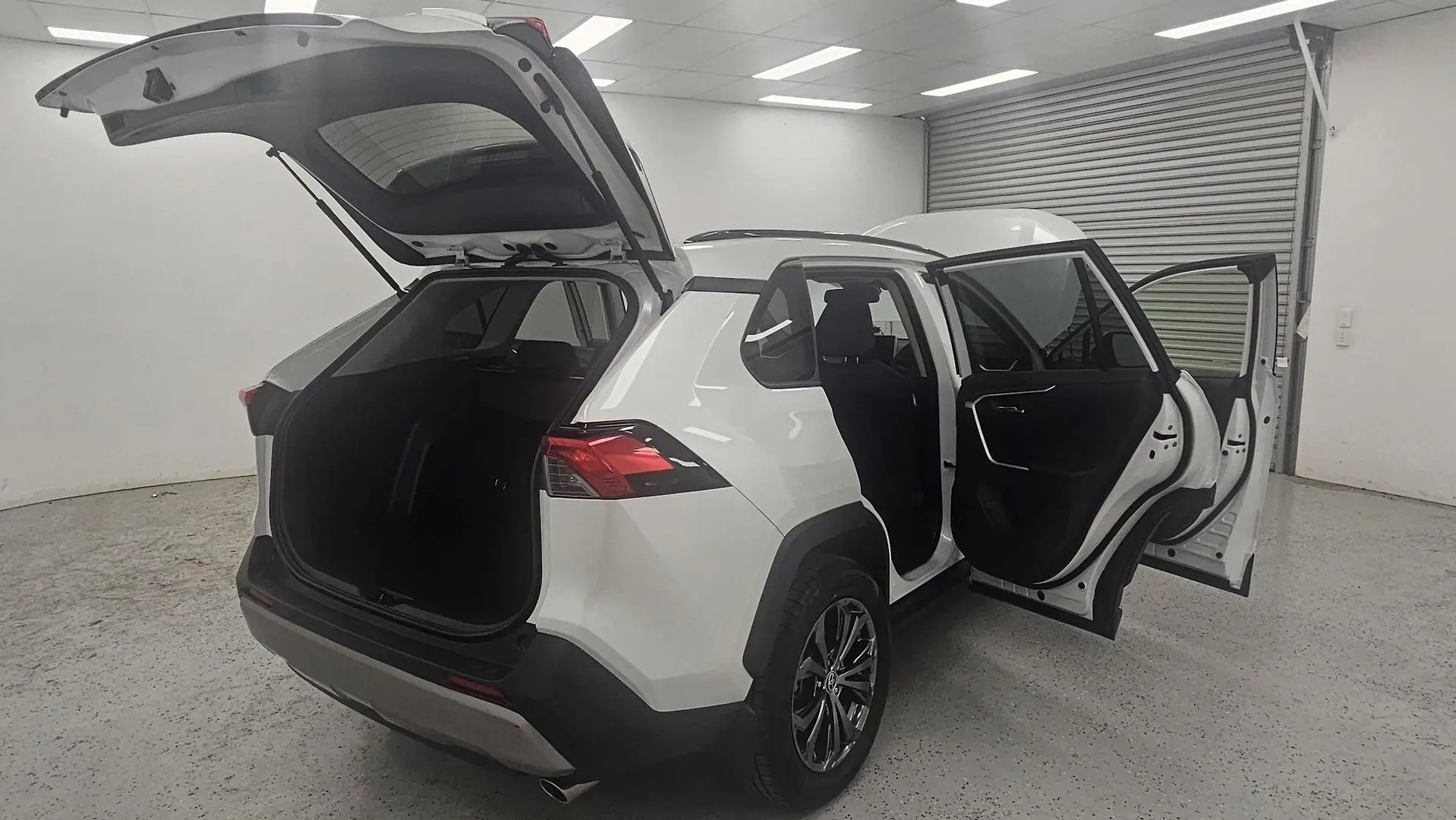 2023 Toyota RAV4 Gallery Image 20