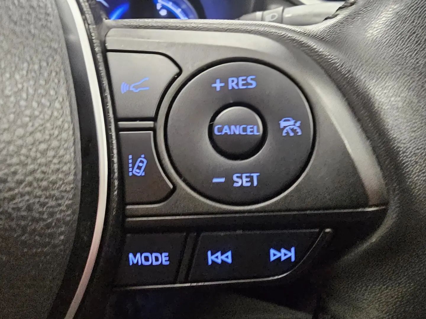 2021 Toyota RAV4 Gallery Image 38