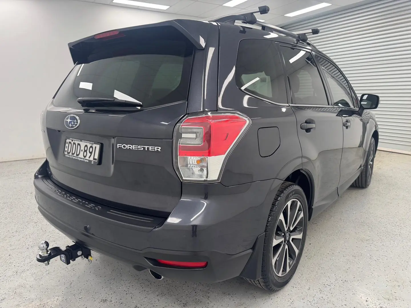 2016 Subaru Forester Gallery Image 3