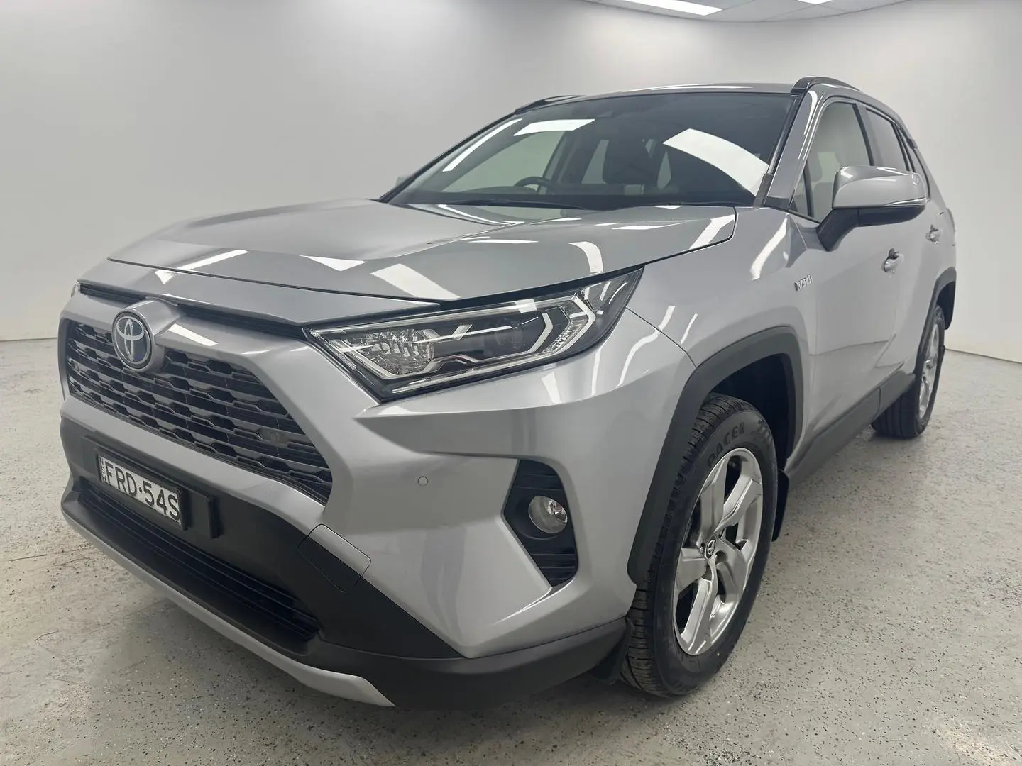 2020 Toyota RAV4 Gallery Image 6