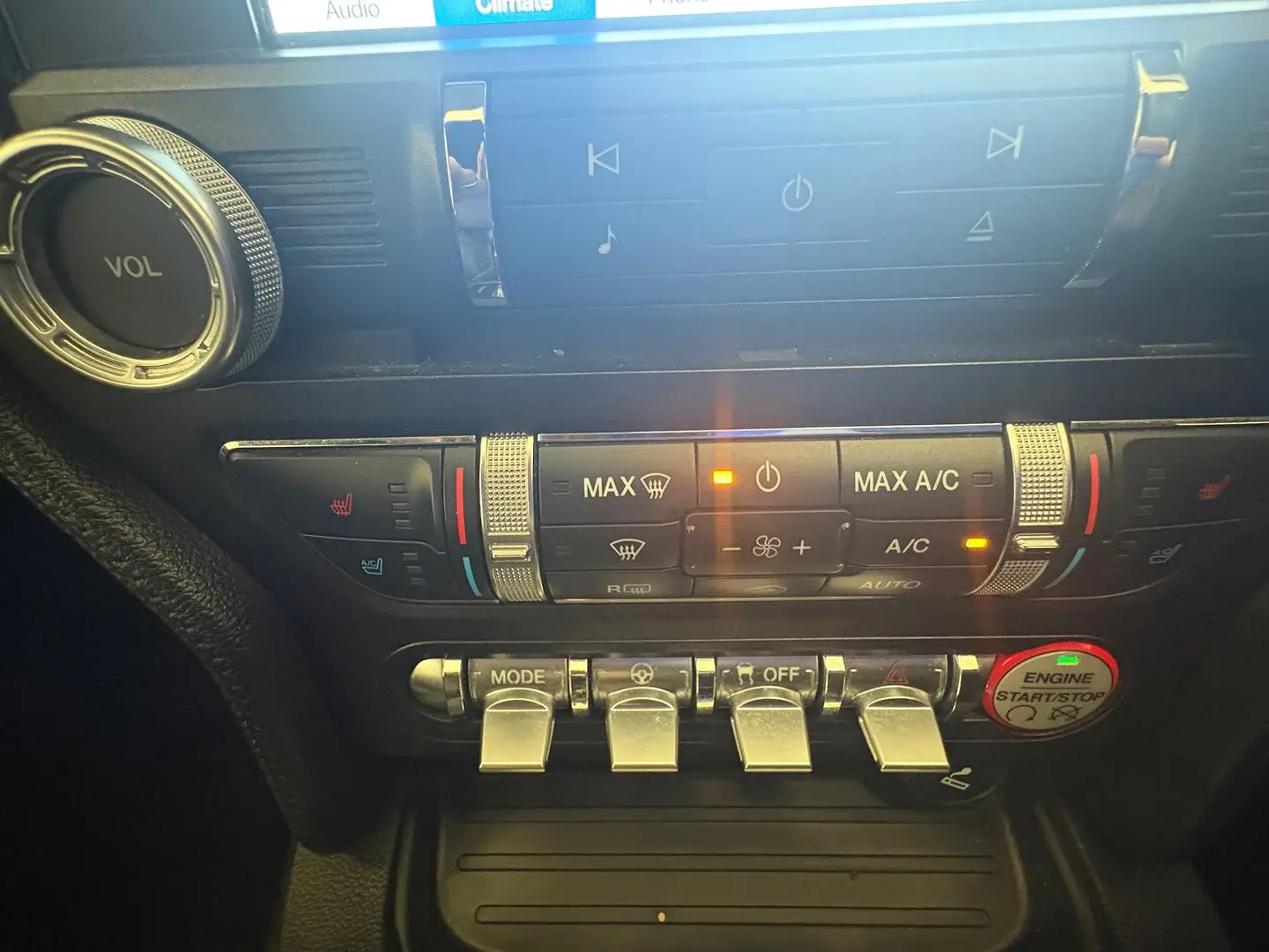 2017 Ford Mustang Gallery Image 27