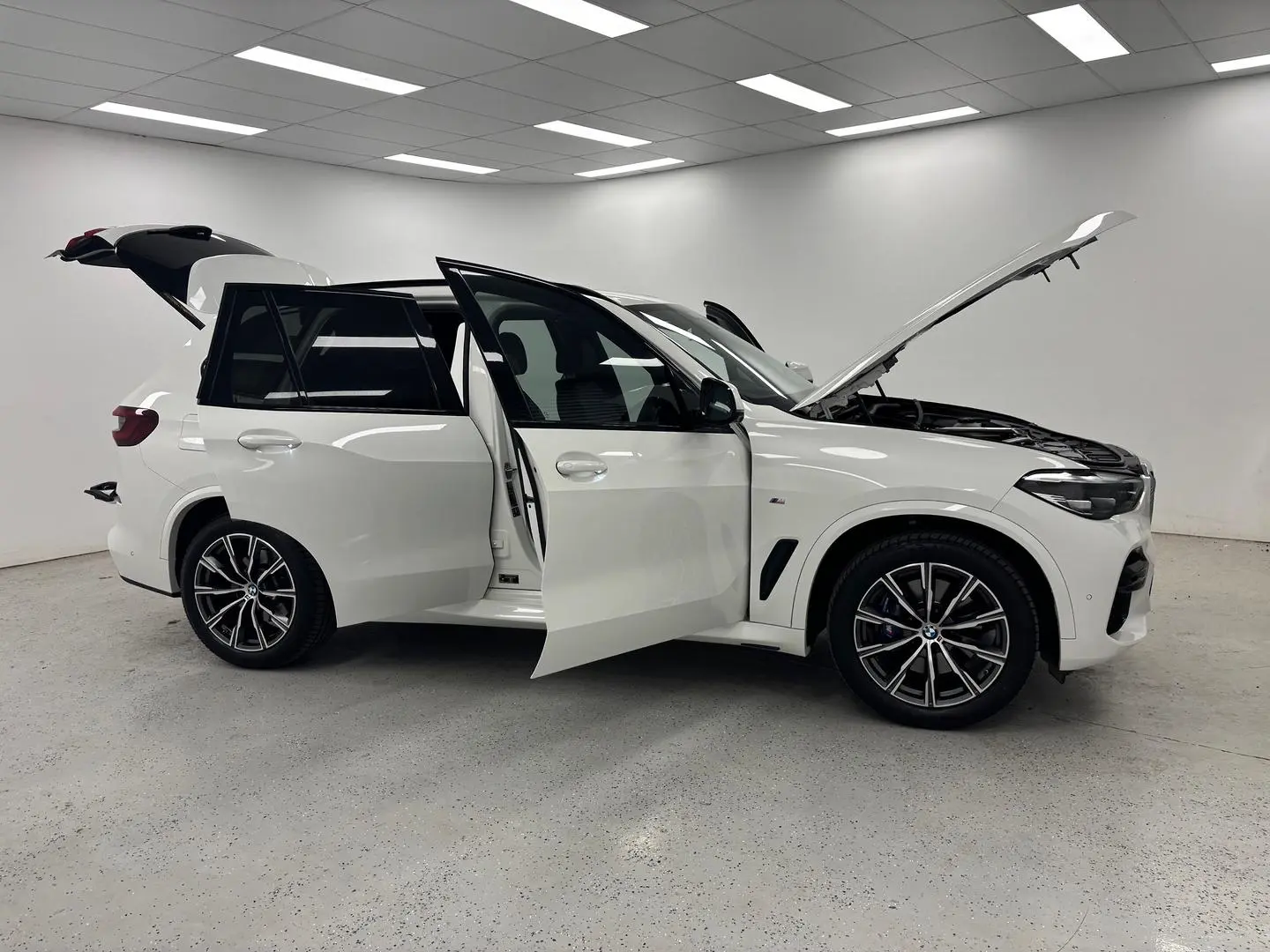 2021 BMW X5 Gallery Image 6