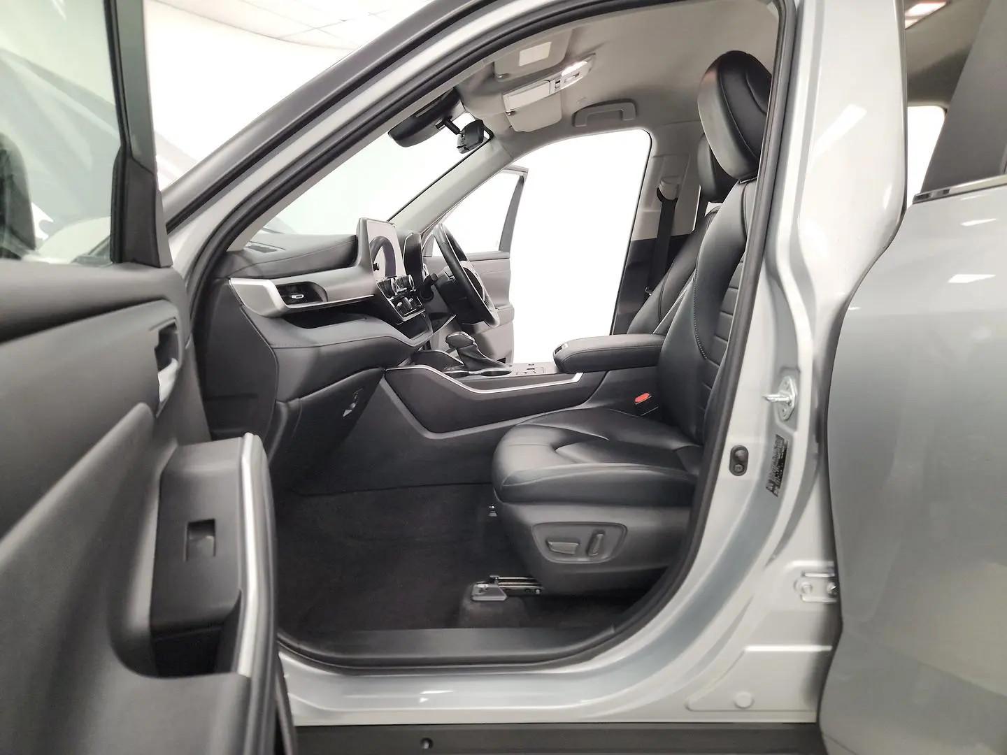 2023 Toyota Kluger Gallery Image 18
