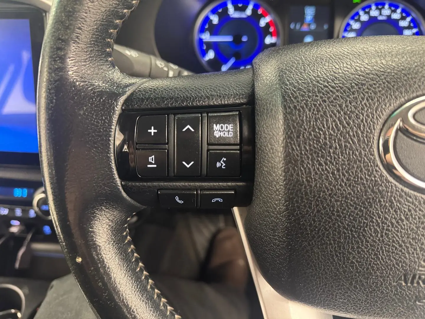 2016 Toyota Hilux Gallery Image 20