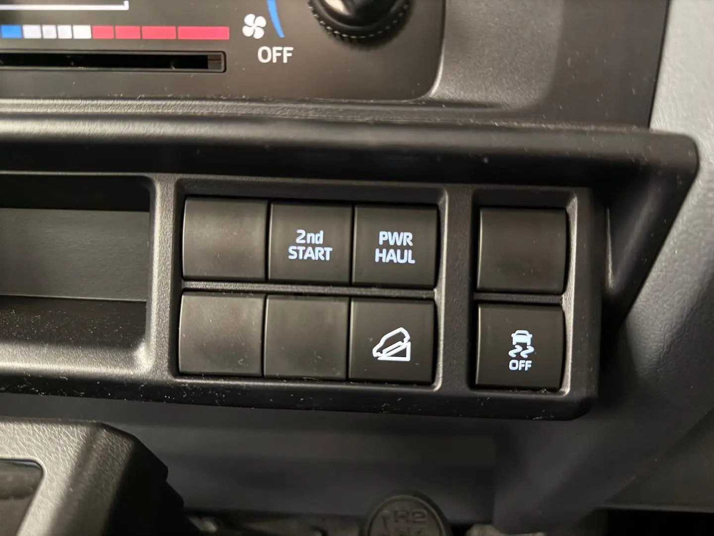 2025 Toyota Landcruiser Gallery Image 29