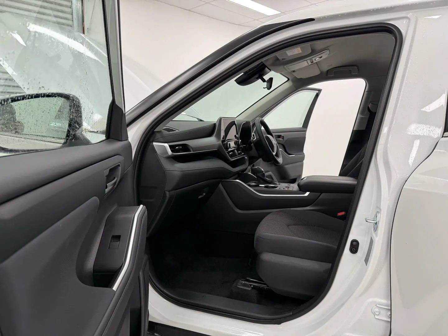 2025 Toyota Kluger Gallery Image 9