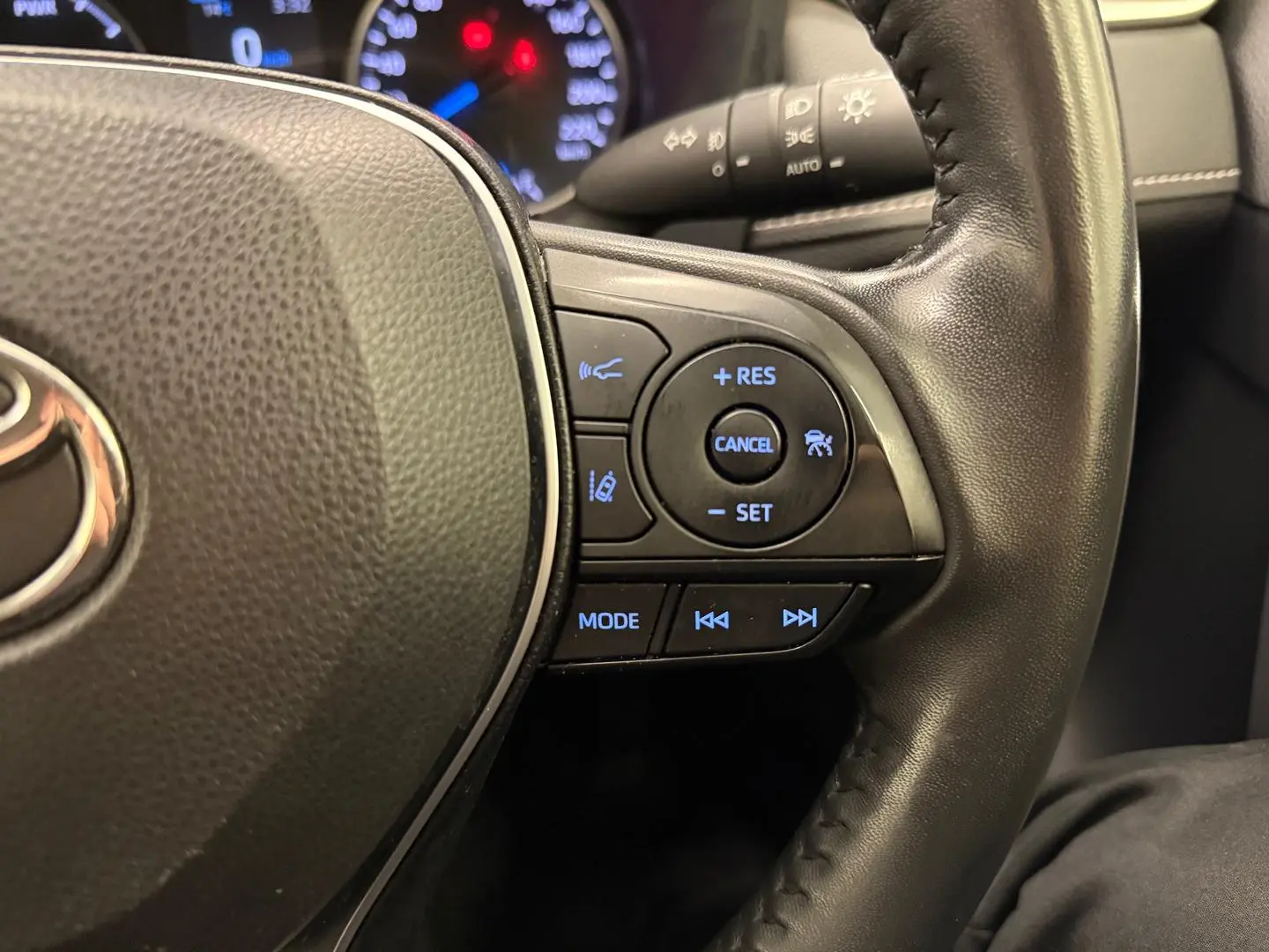 2022 Toyota RAV4 Gallery Image 27