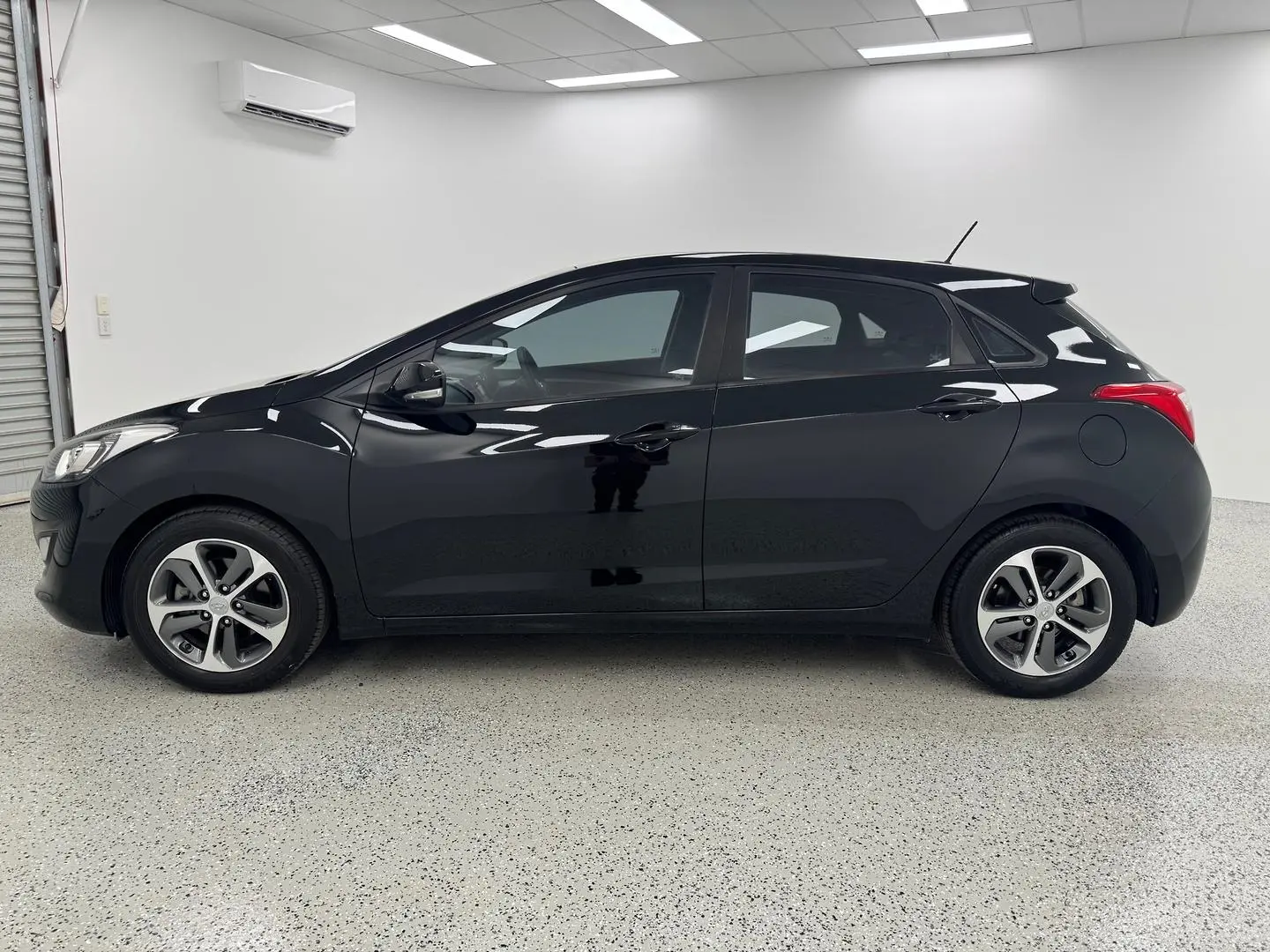 2016 Hyundai i30 Gallery Image 6