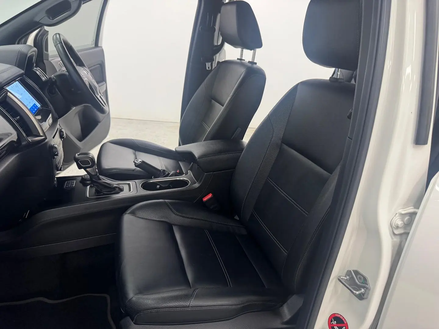 2021 Ford Everest Gallery Image 30