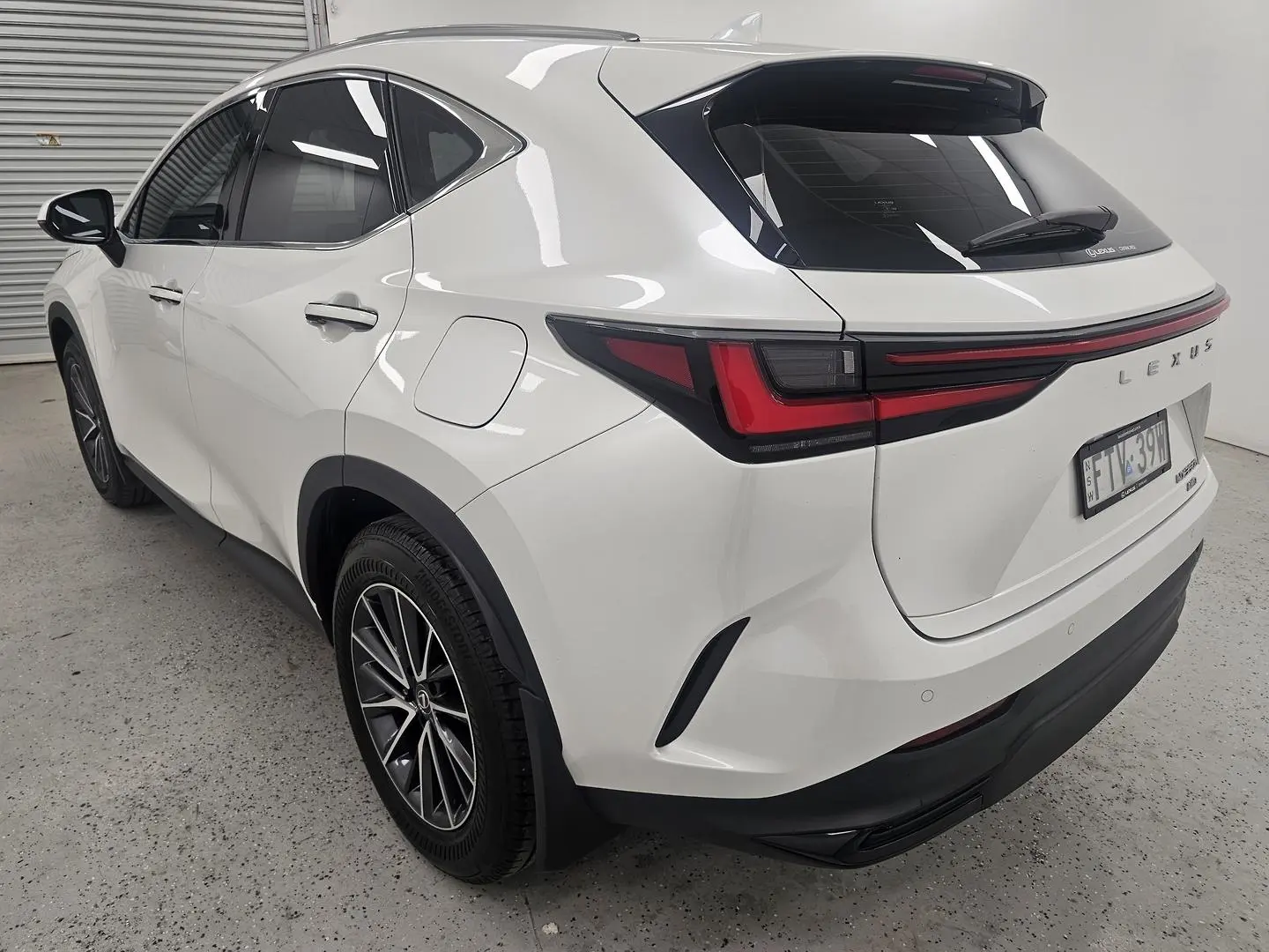 2025 Lexus NX Gallery Image 5