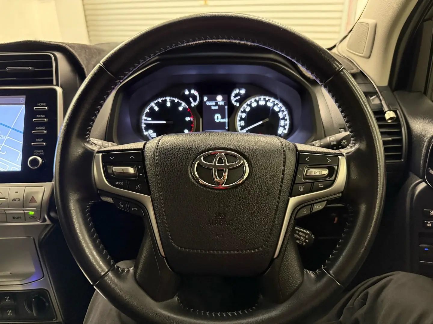 2022 Toyota Landcruiser Prado Gallery Image 28