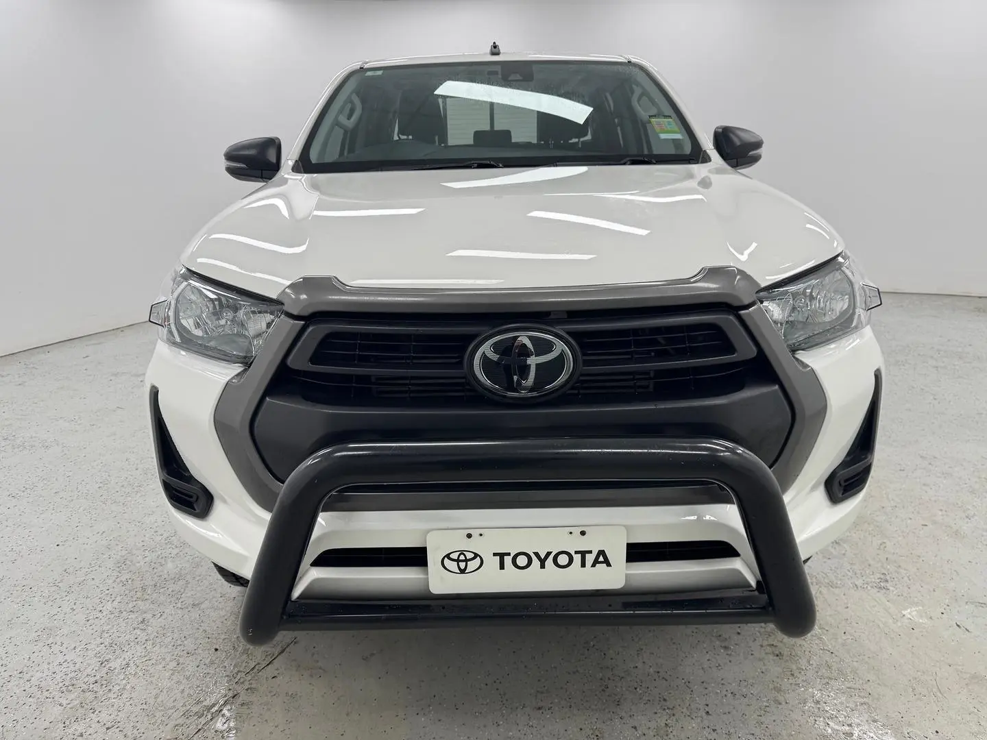2021 Toyota Hilux Gallery Image 32