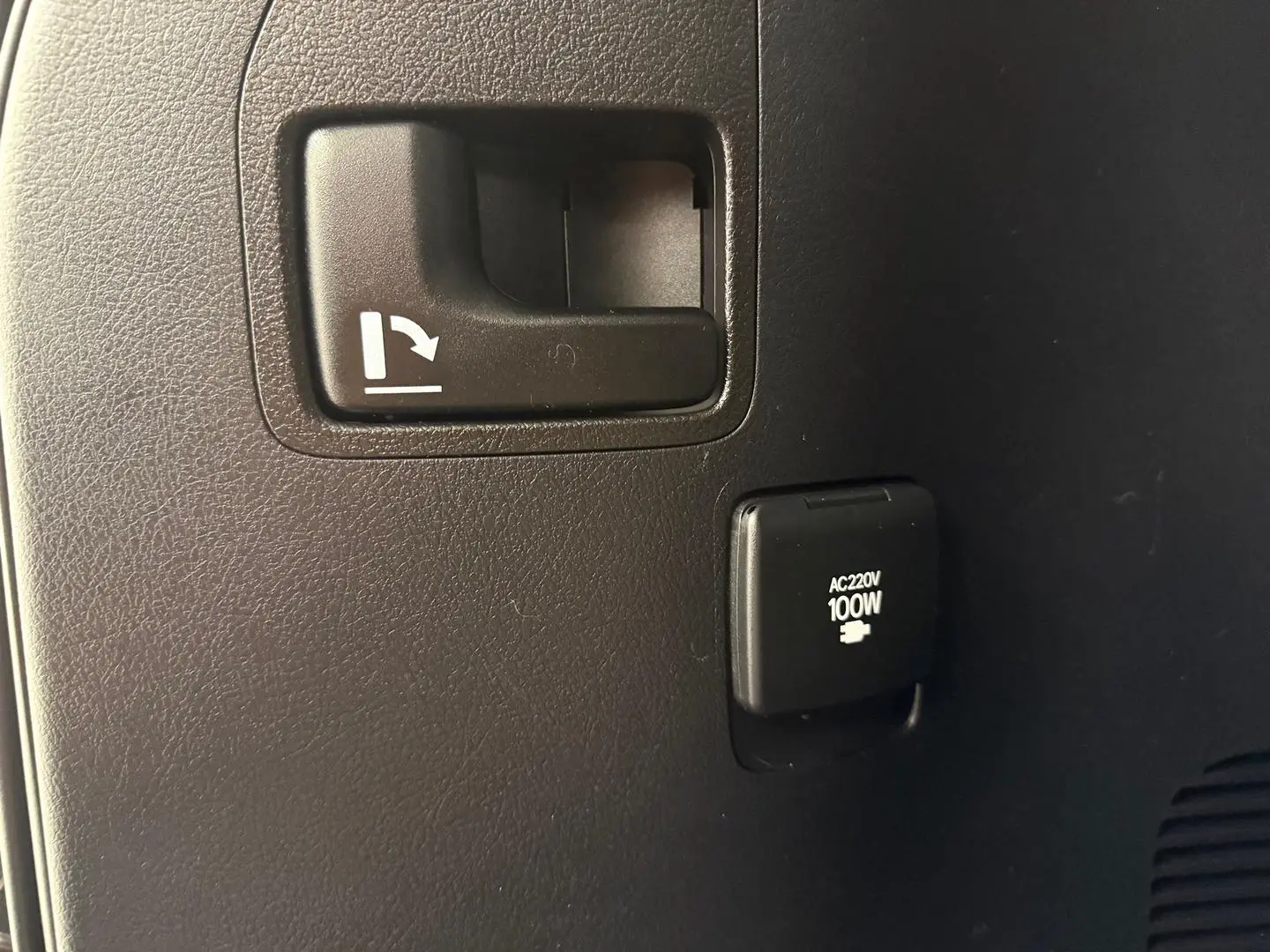 2021 Toyota Landcruiser Gallery Image 15