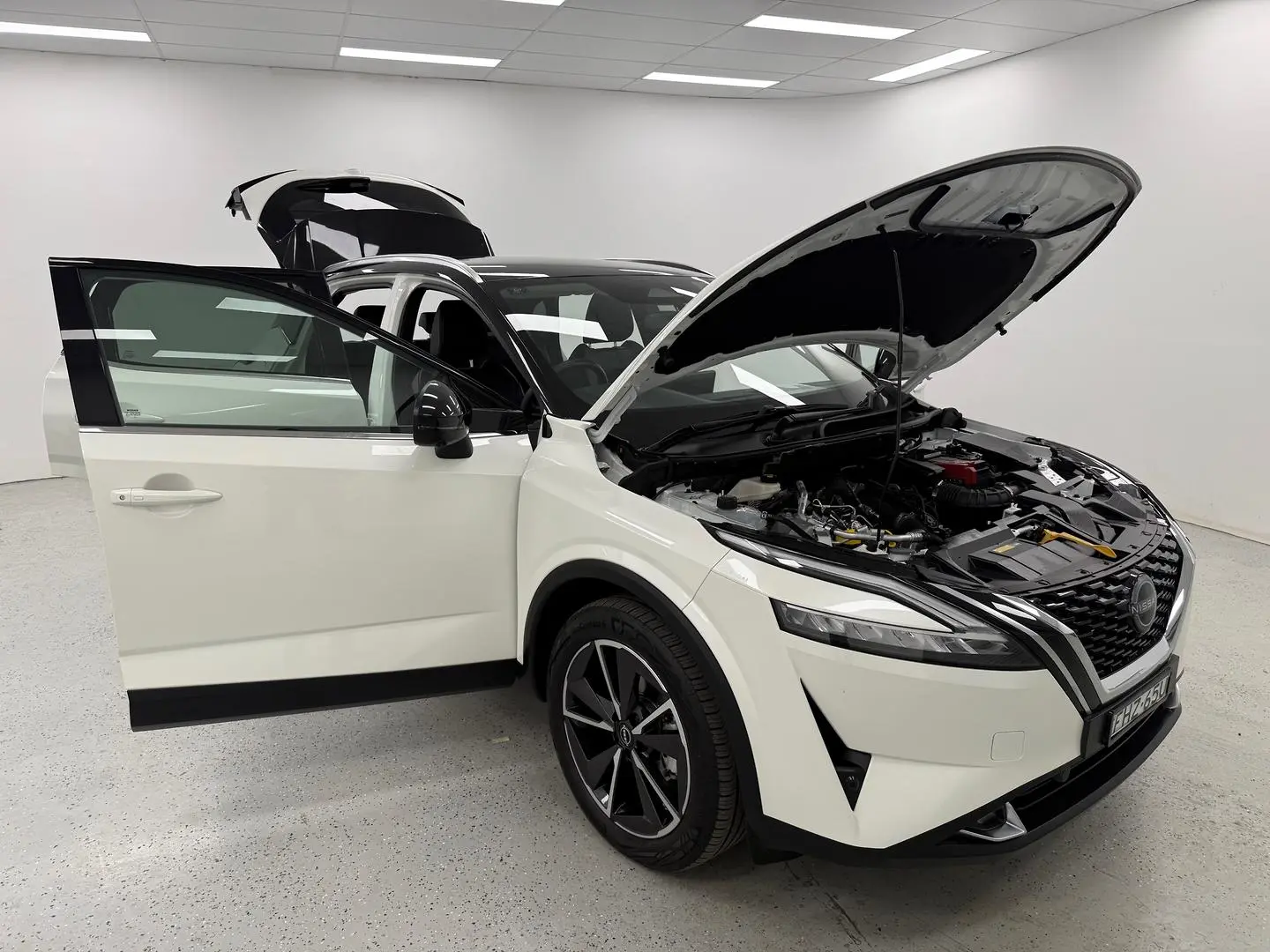 2024 Nissan QASHQAI Gallery Image 19