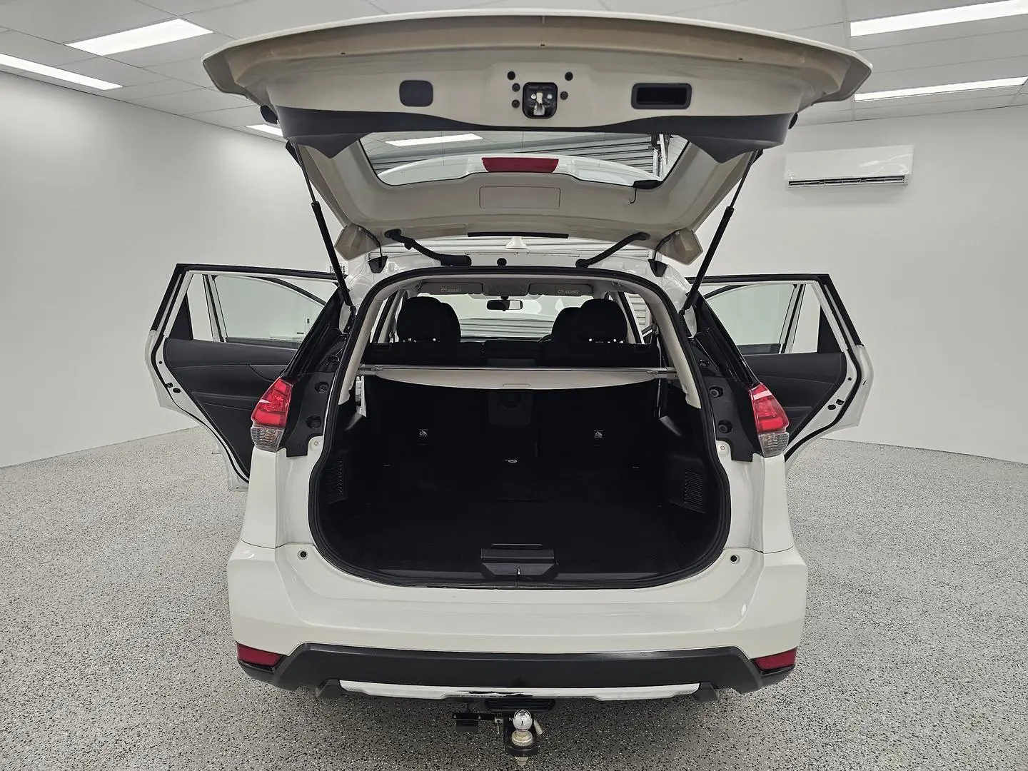 2021 Nissan X-TRAIL Gallery Image 17