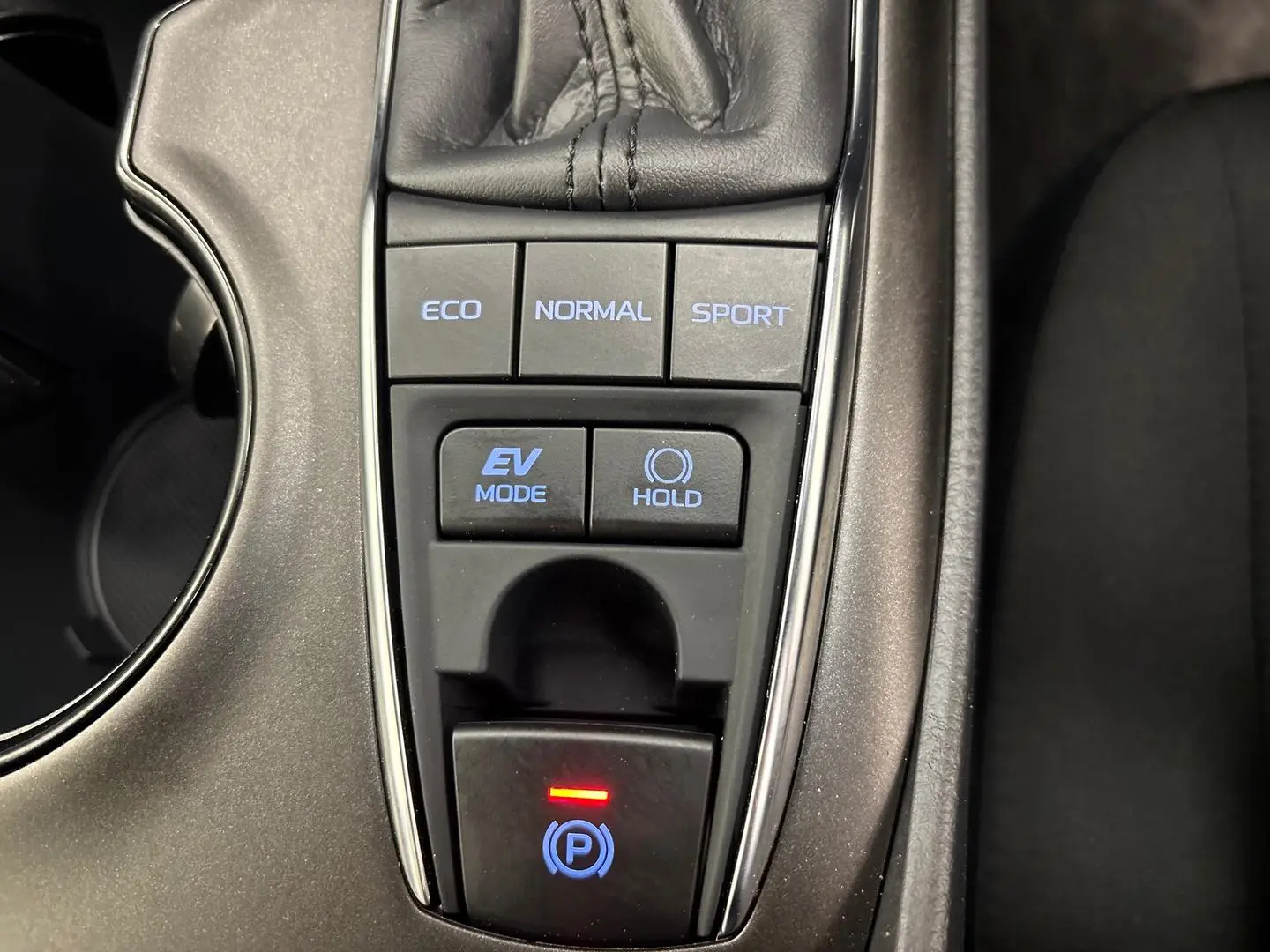 2024 Toyota Camry Gallery Image 32