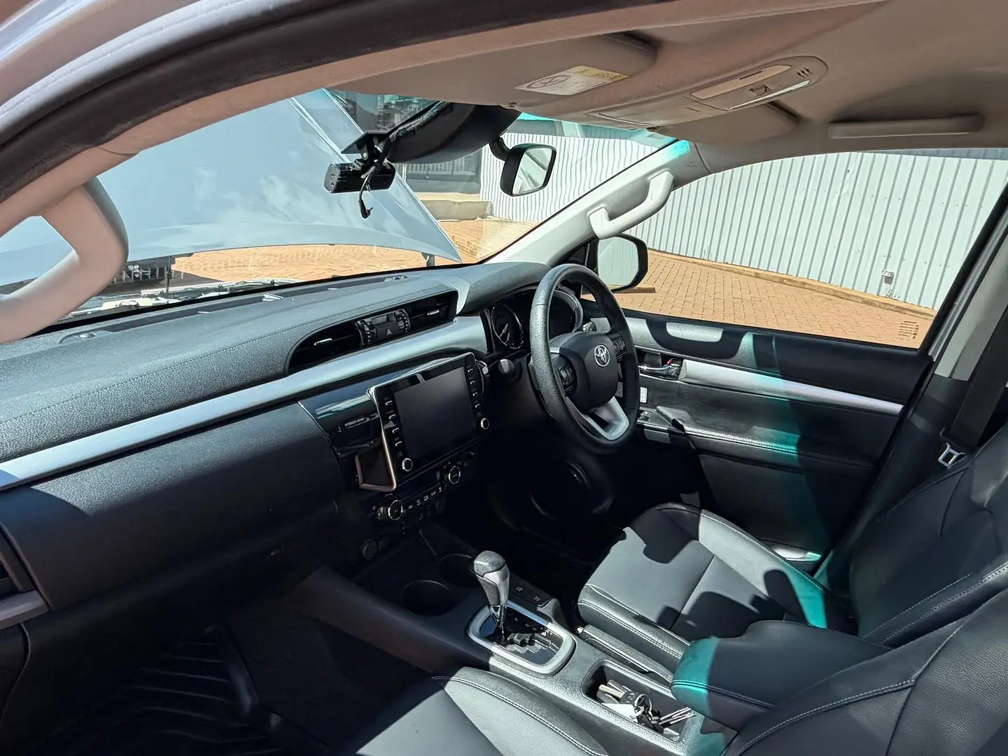 2021 Toyota Hilux Gallery Image 25