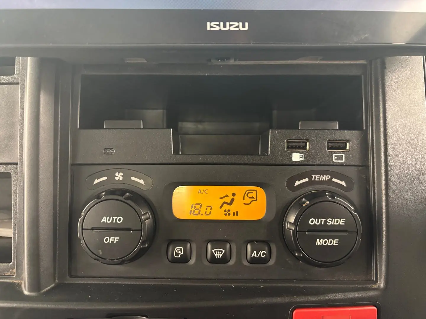 2023 Isuzu N Series Gallery Image 28