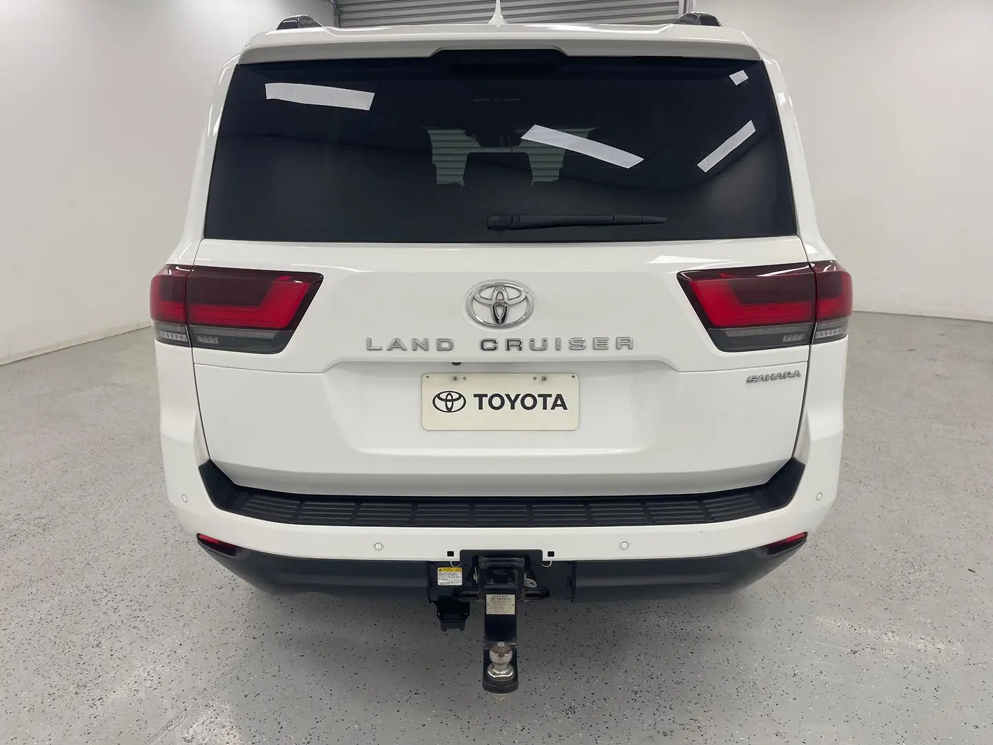 2023 Toyota Landcruiser Gallery Image 4