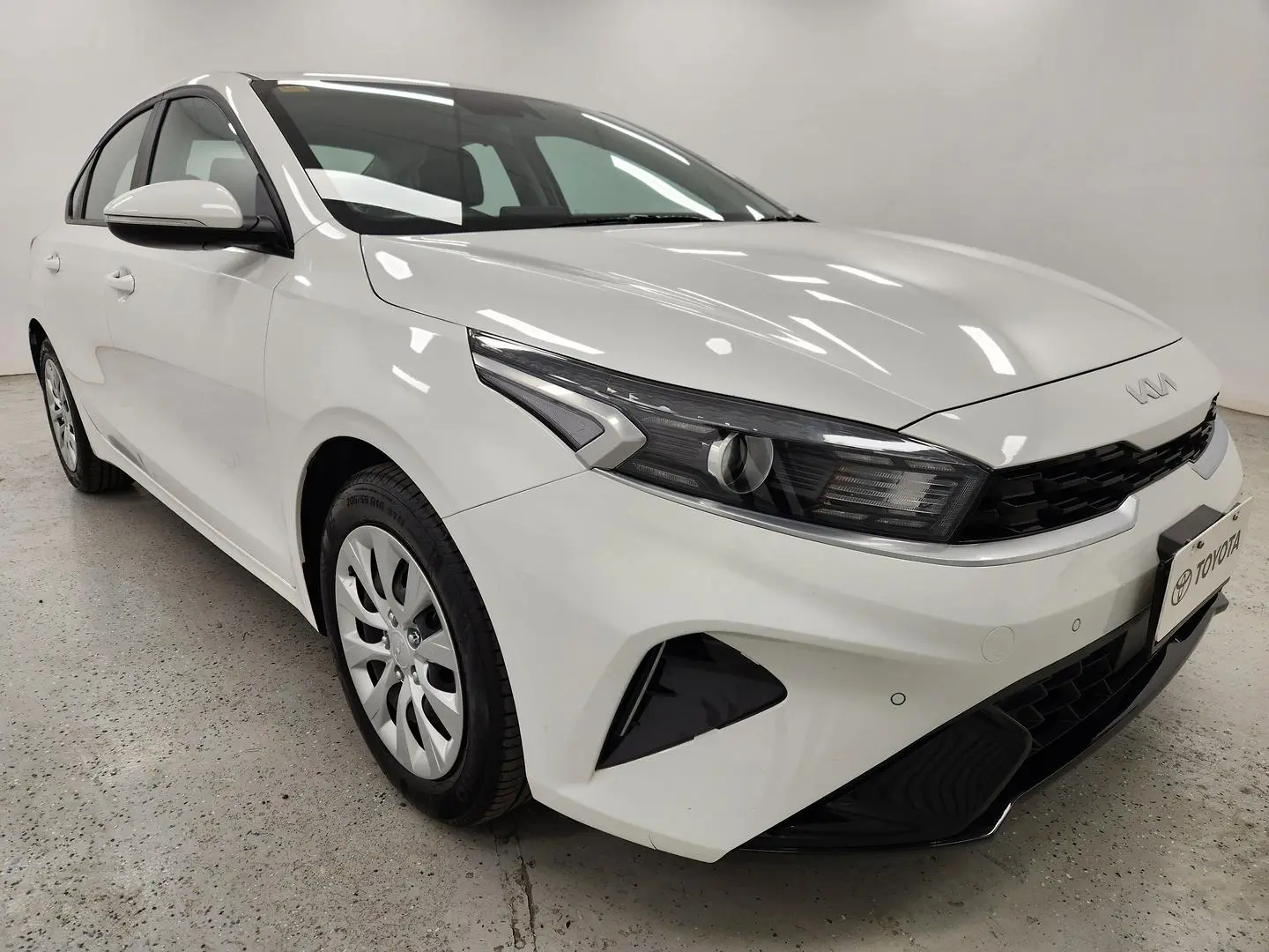 2024 Kia Cerato Gallery Image 1