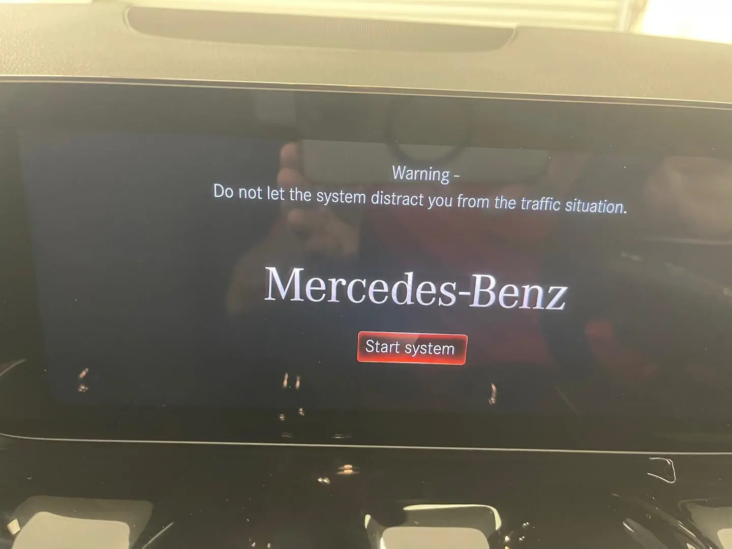 2020 Mercedes-Benz GLA-Class Gallery Image 25