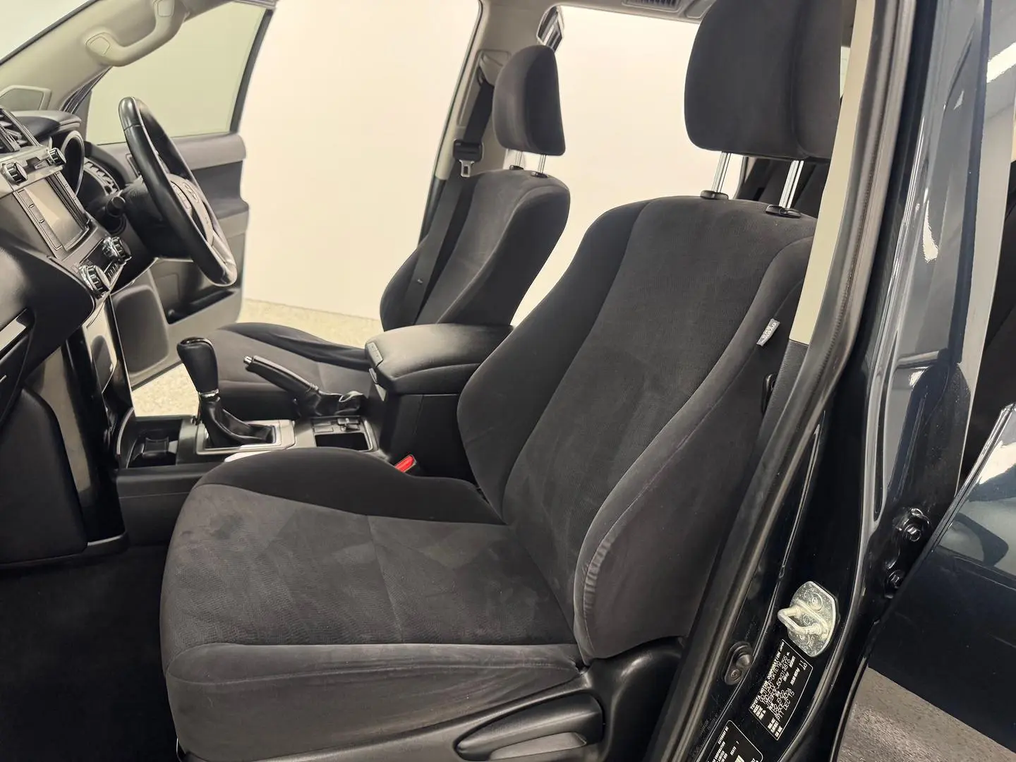 2016 Toyota Landcruiser Prado Gallery Image 30