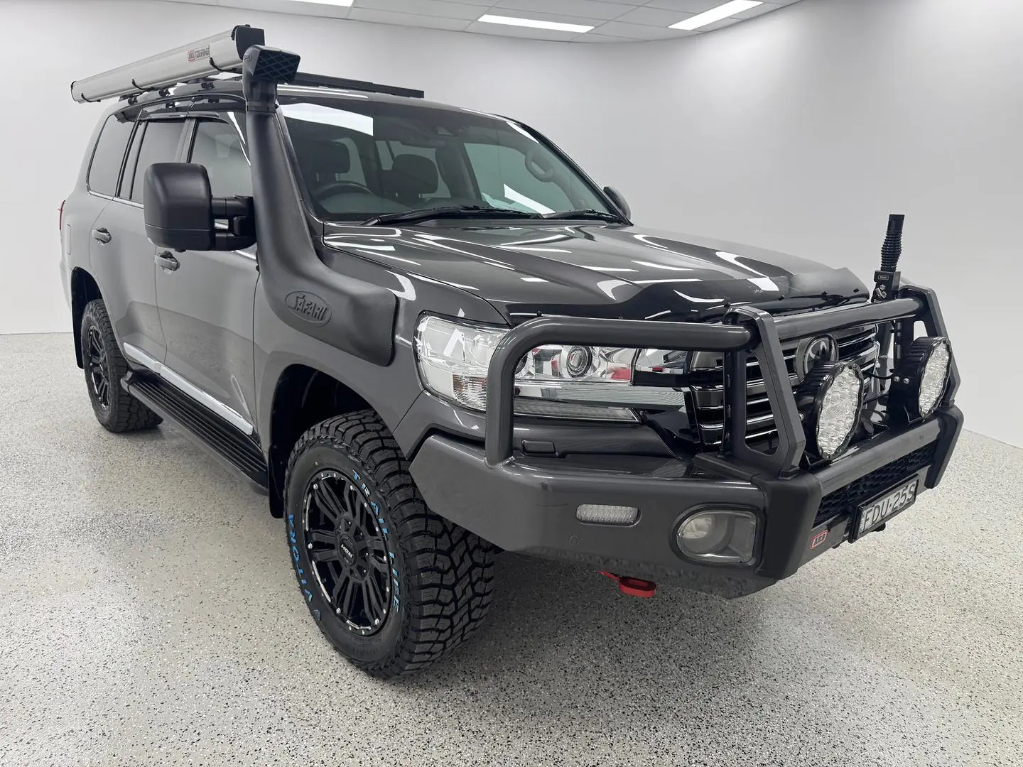 2019 Toyota Landcruiser Gallery Image 1