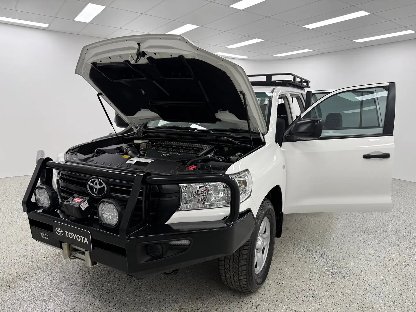 2020 Toyota Landcruiser Gallery Image 8