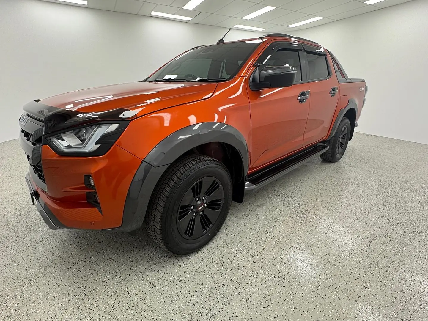 2021 Isuzu D-MAX Gallery Image 7