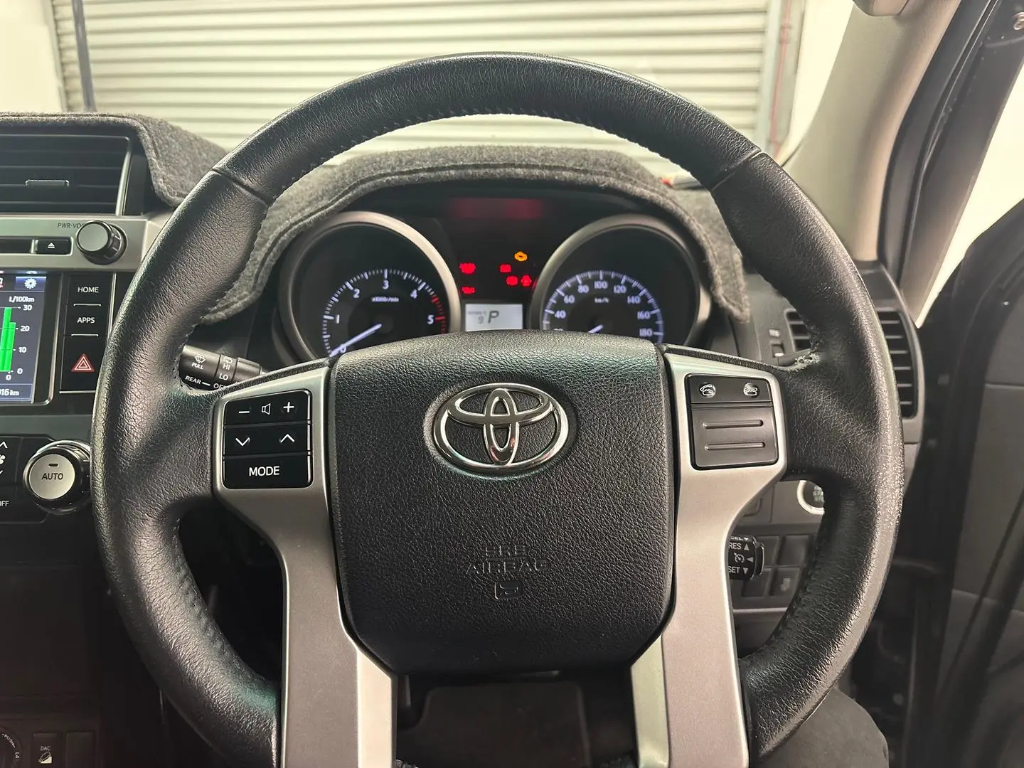 2015 Toyota Landcruiser Prado Gallery Image 28