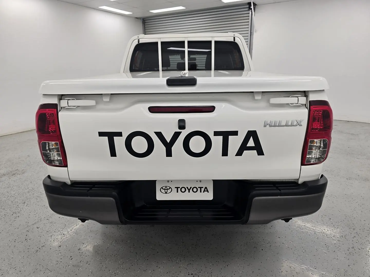 2021 Toyota Hilux Gallery Image 4