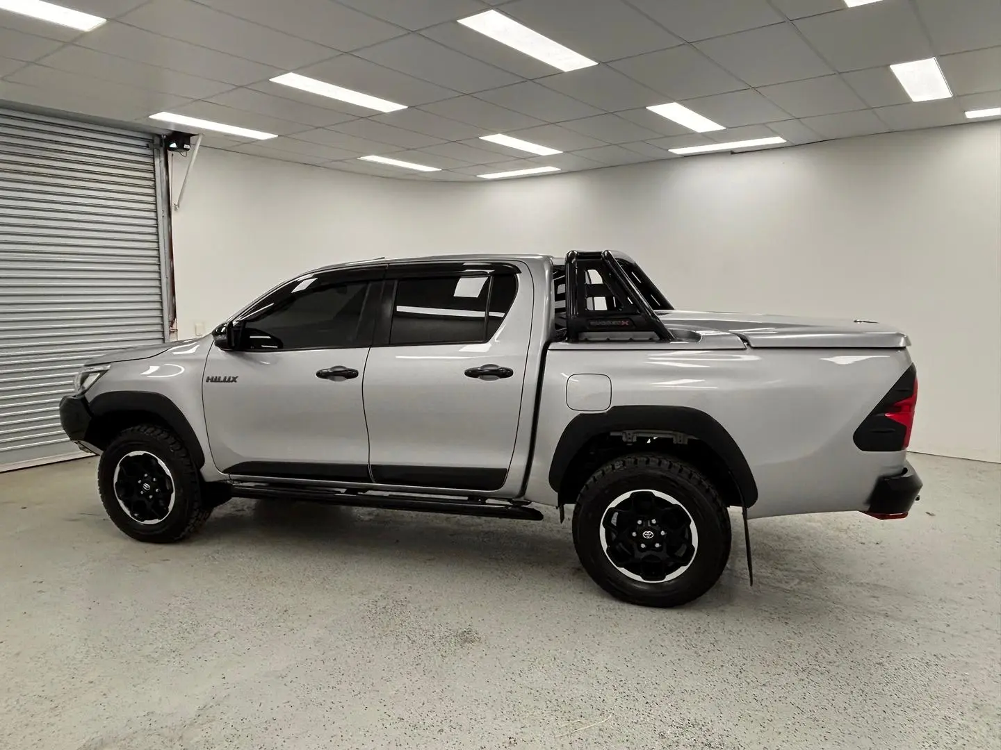 2019 Toyota Hilux Gallery Image 6