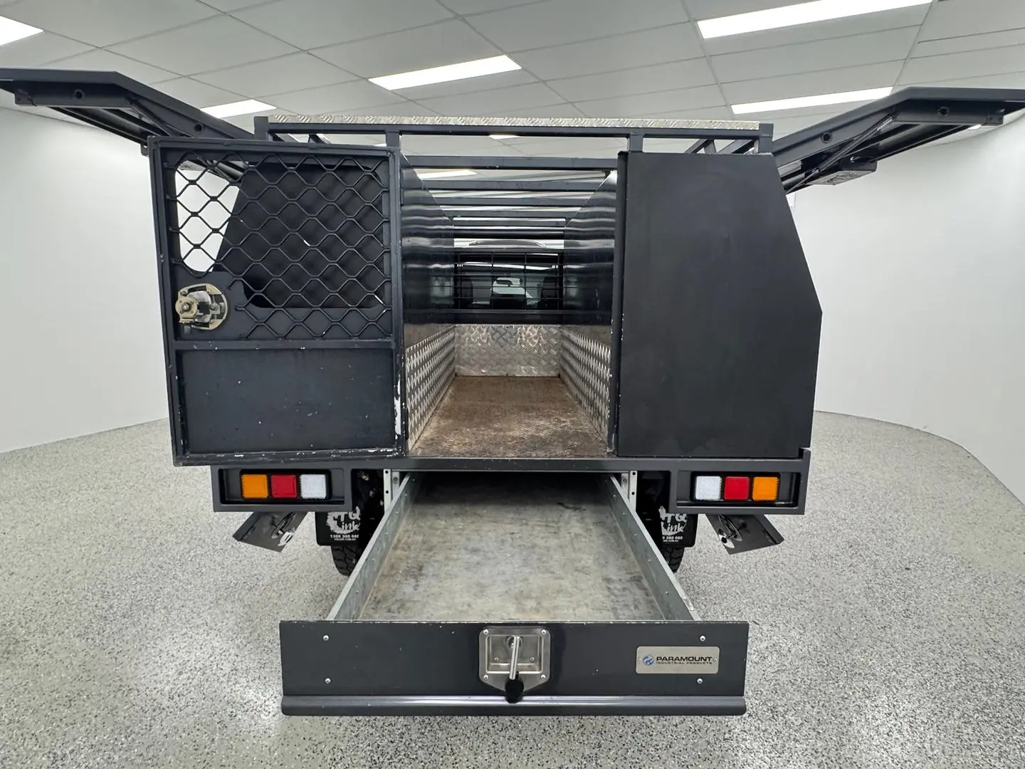 2020 Toyota Hilux Gallery Image 10