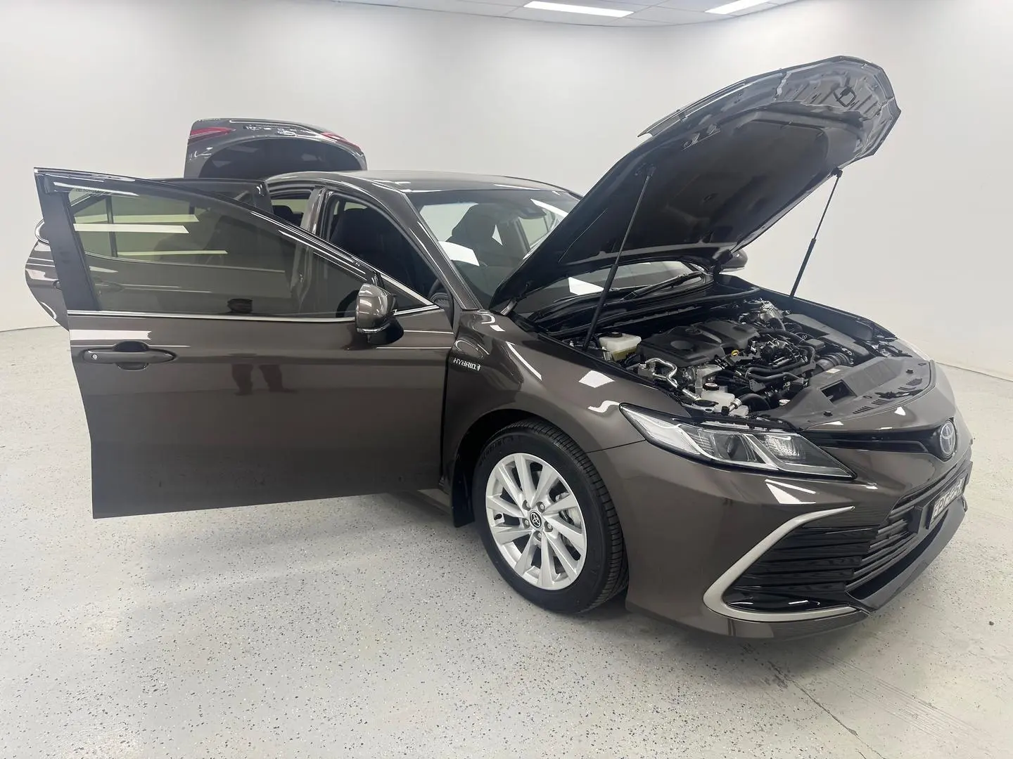 2024 Toyota Camry Gallery Image 7