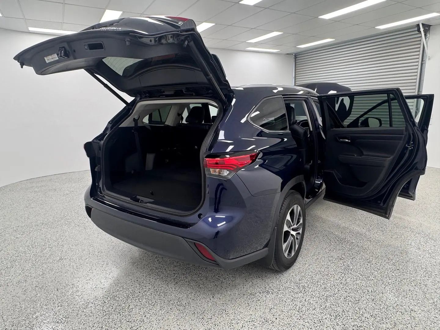 2023 Toyota Kluger Gallery Image 9