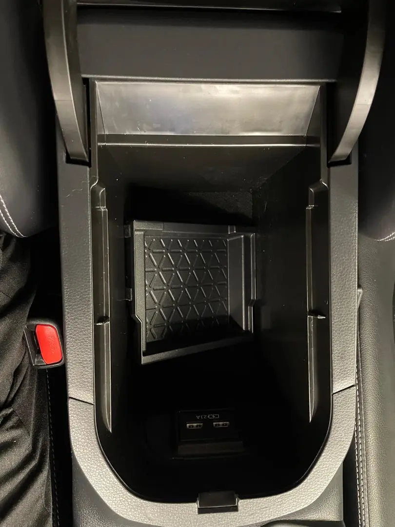 2020 Toyota RAV4 Gallery Image 32