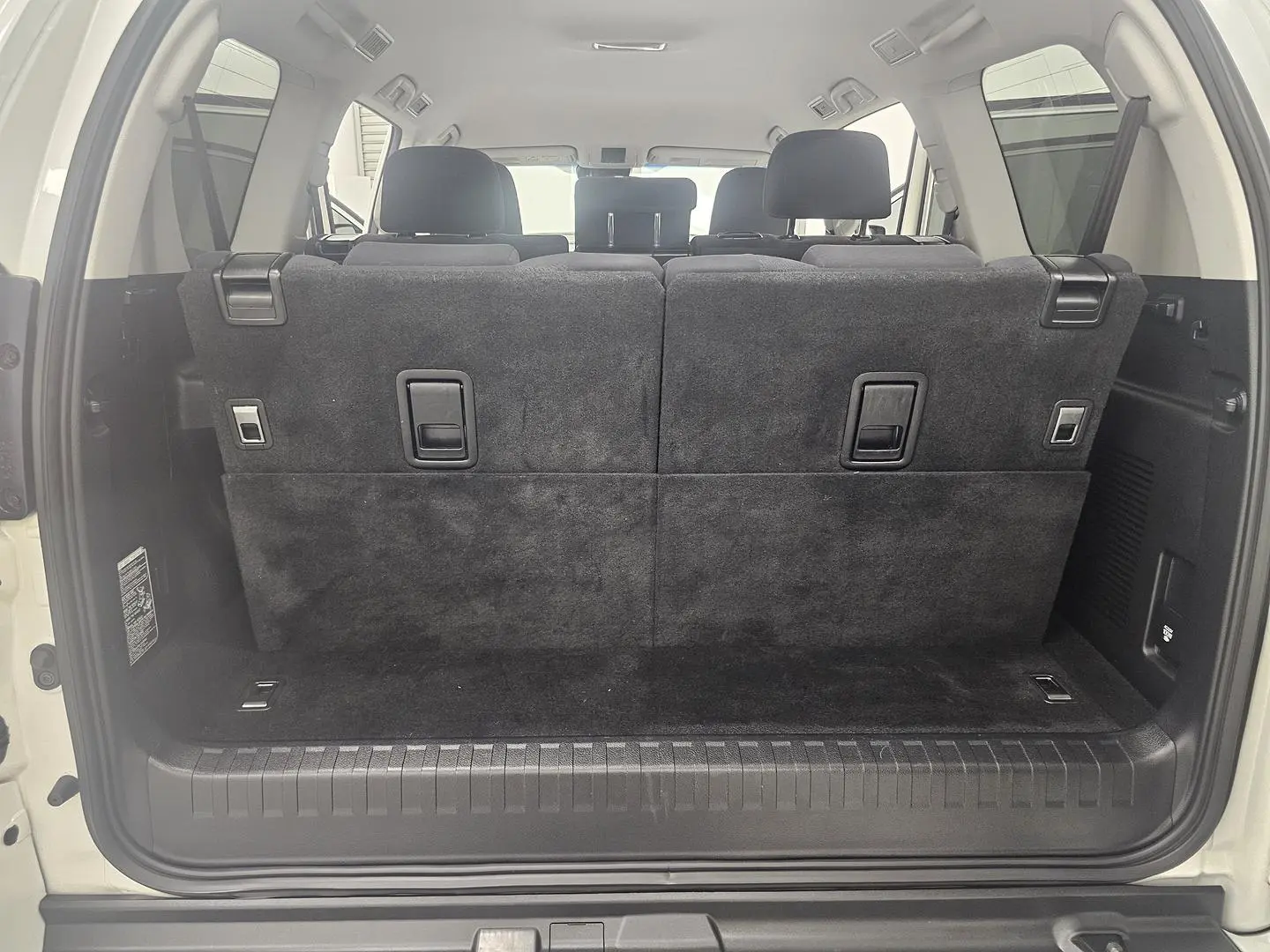 2021 Toyota Landcruiser Prado Gallery Image 20